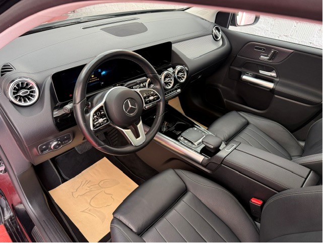 MERCEDES-BENZ B 200 Night Star 7G-DCT-image-6