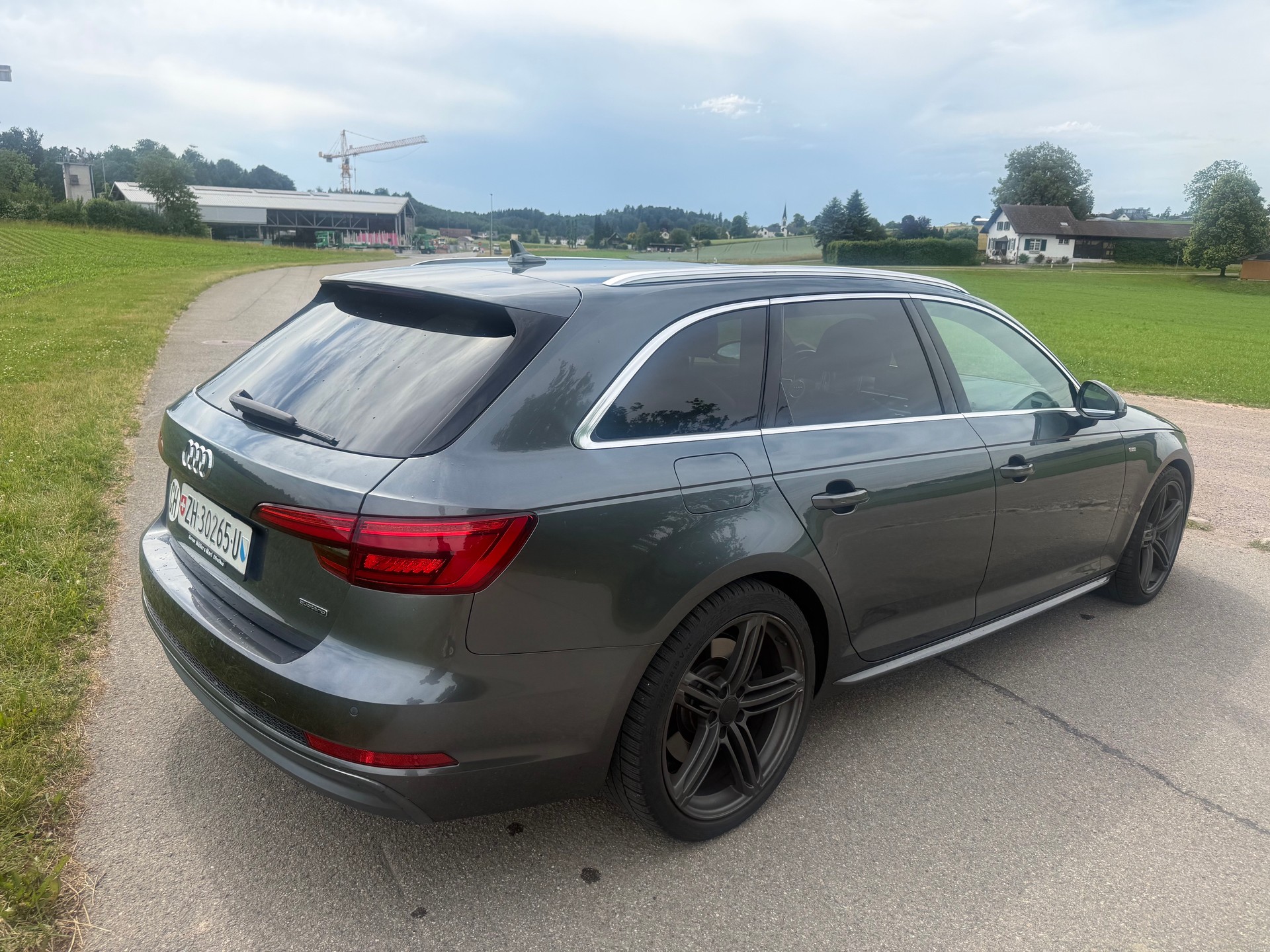 AUDI A4 Avant 3.0 TDI quattro tiptronic-image-5