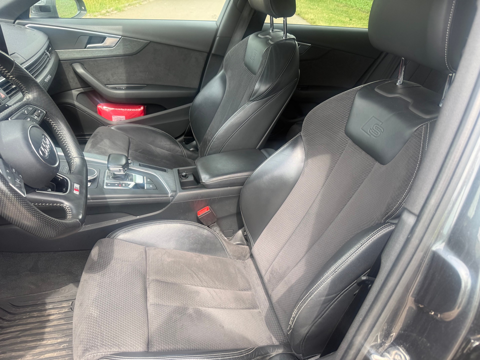 AUDI A4 Avant 3.0 TDI quattro tiptronic-image-8