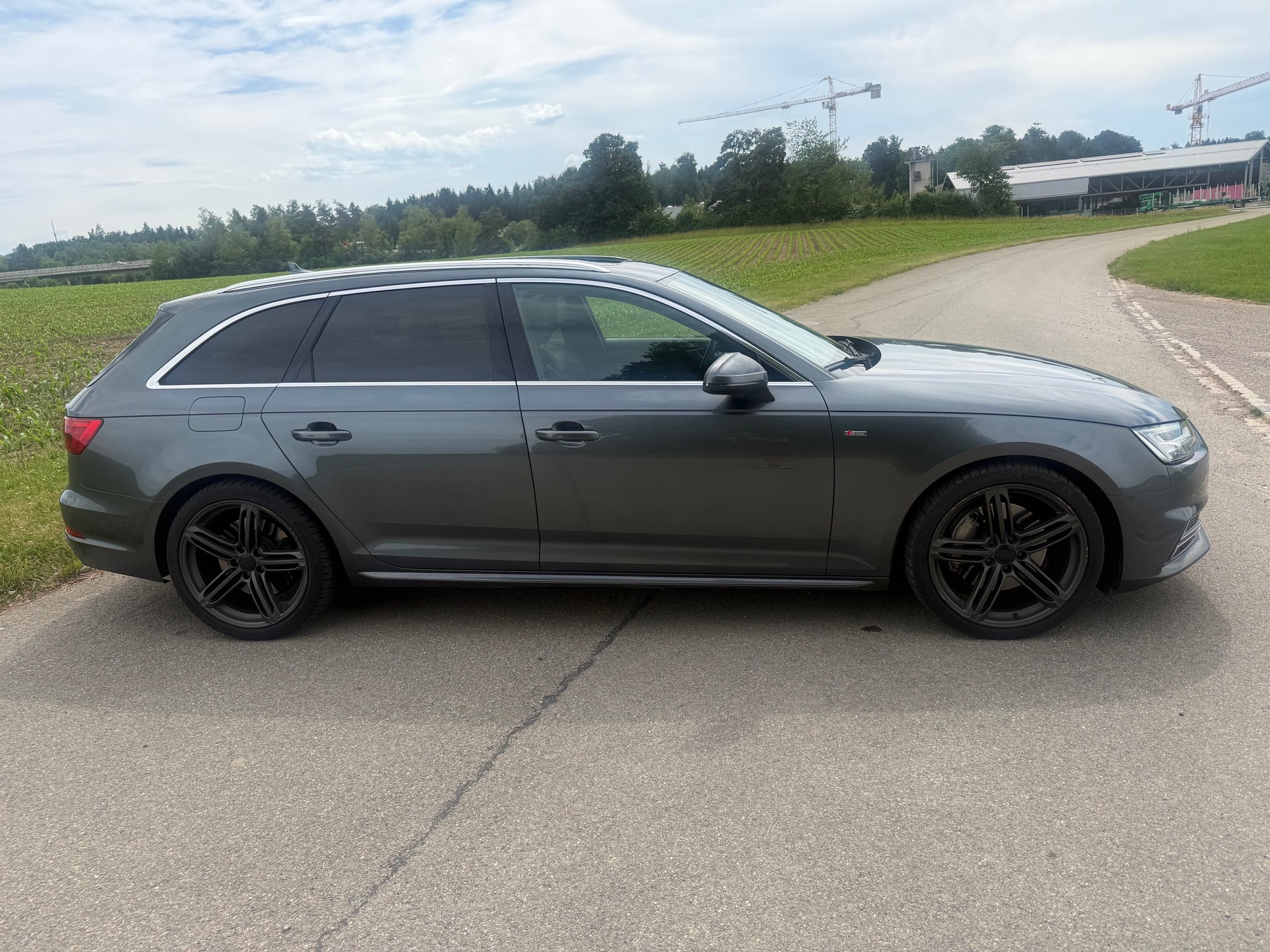 AUDI A4 Avant 3.0 TDI quattro tiptronic-image-4