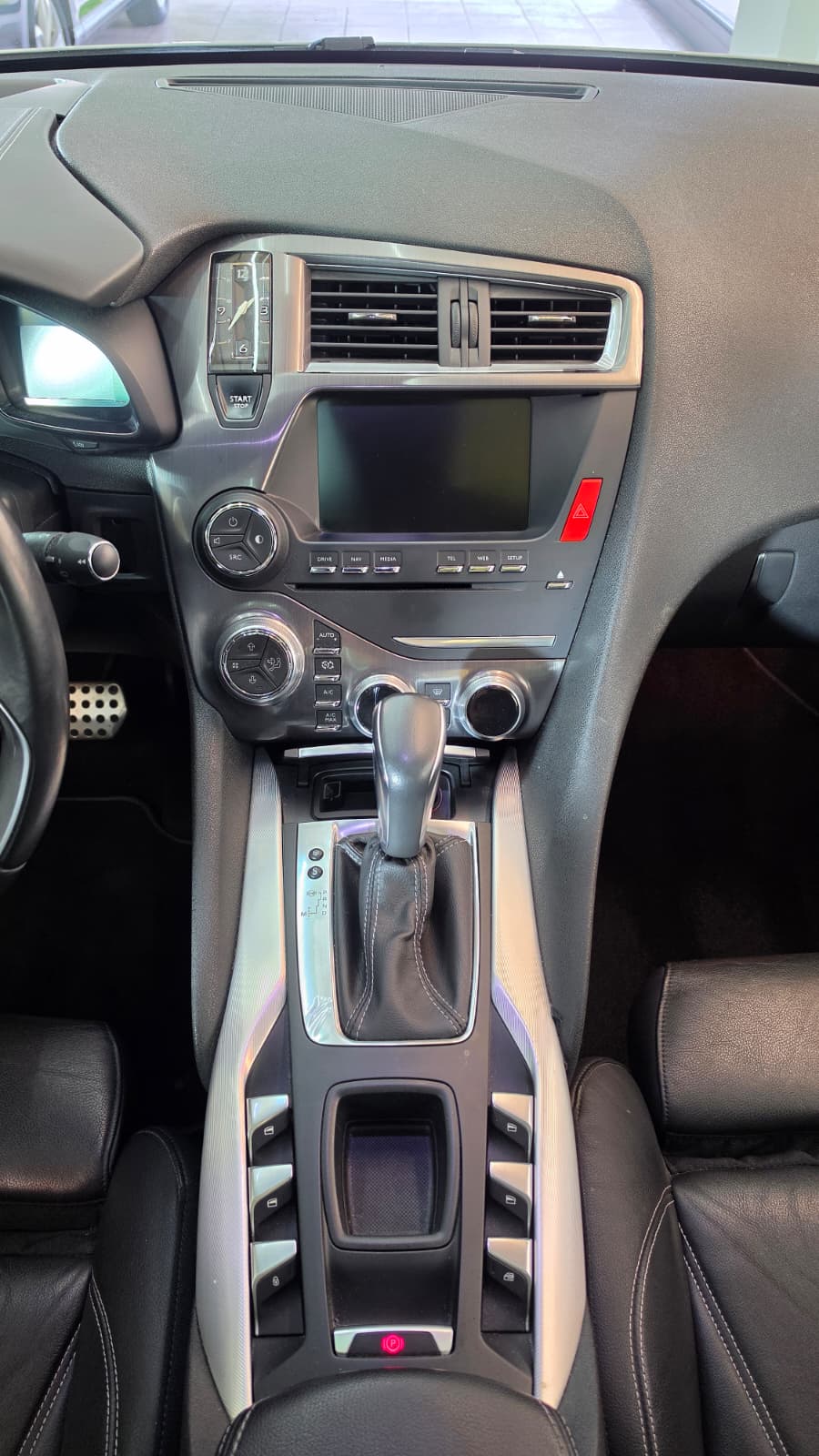 DS AUTOMOBILES DS5 2.0 e-HDi SO Chic Automatic, Top Zustand, Schweizer Fahrzeug, Frisch ab MFK und Frisch ab Service-image-7