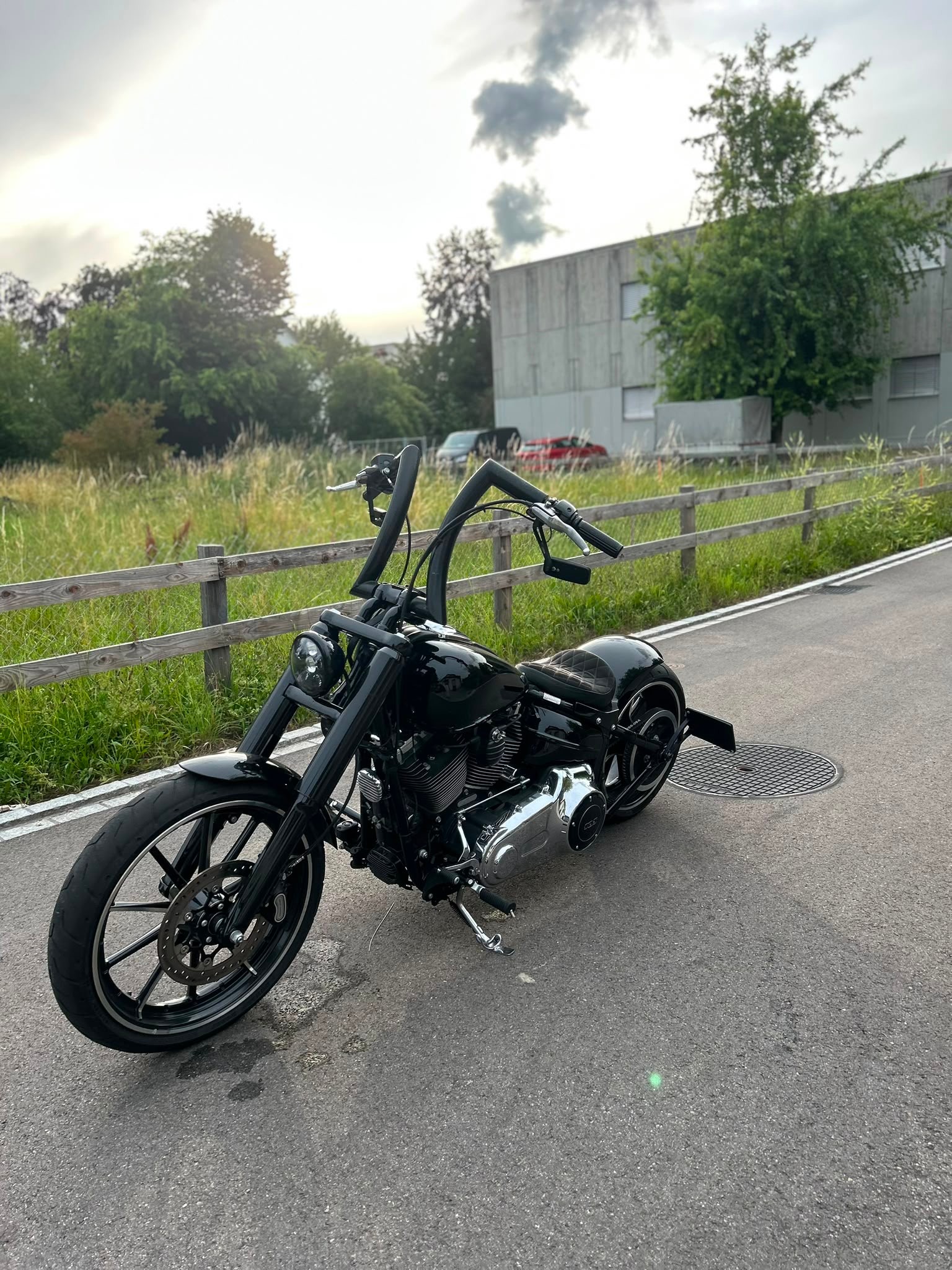HARLEY-DAVIDSON Breakout 103-image-4