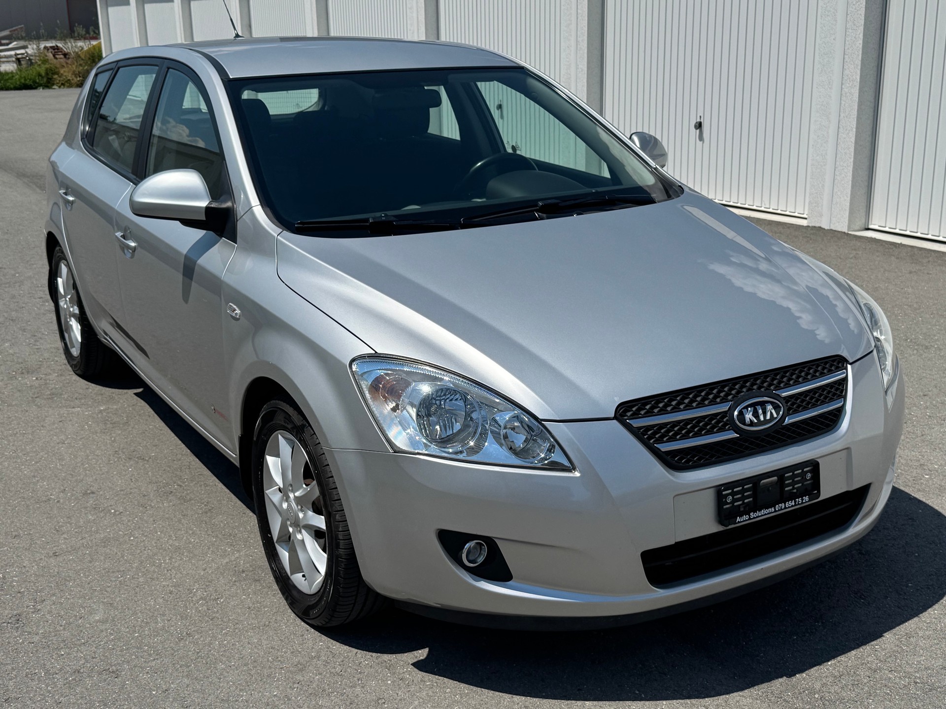 KIA Cee'd 2.0 16V Style-image-1