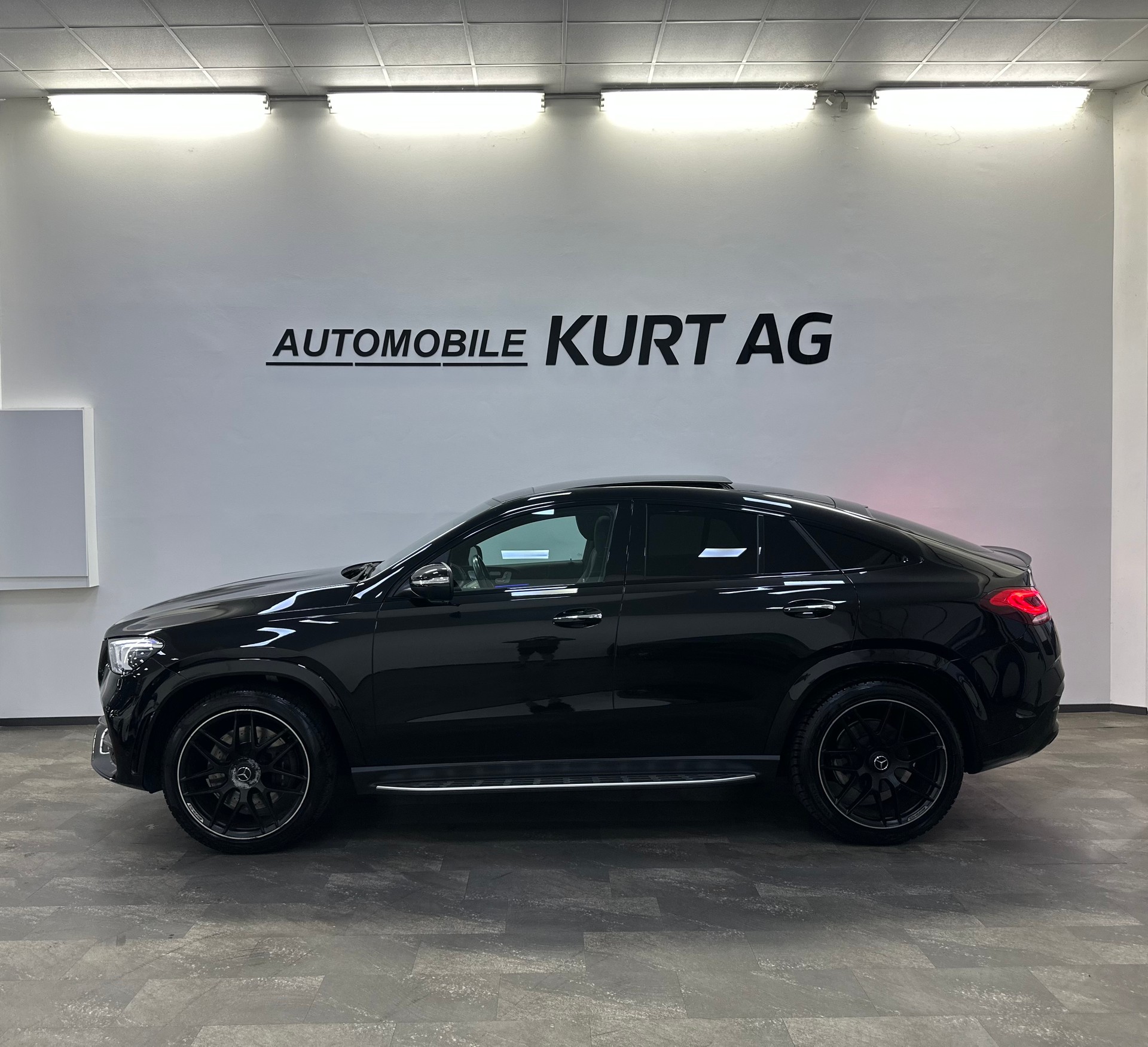 MERCEDES-BENZ GLE Coupé 400 d 4Matic 9G-Tronic-showroom-element-2