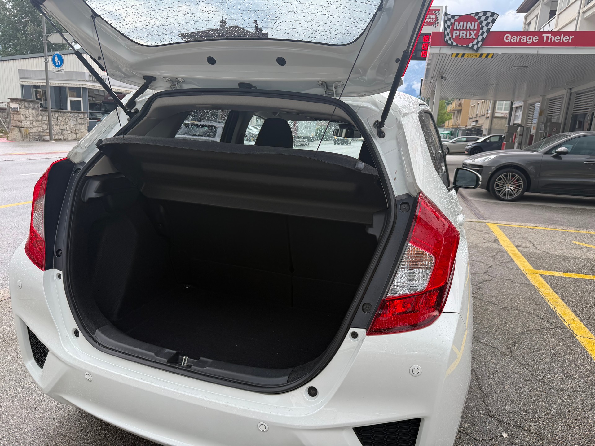 HONDA Jazz 1.4i Elegance-image-16