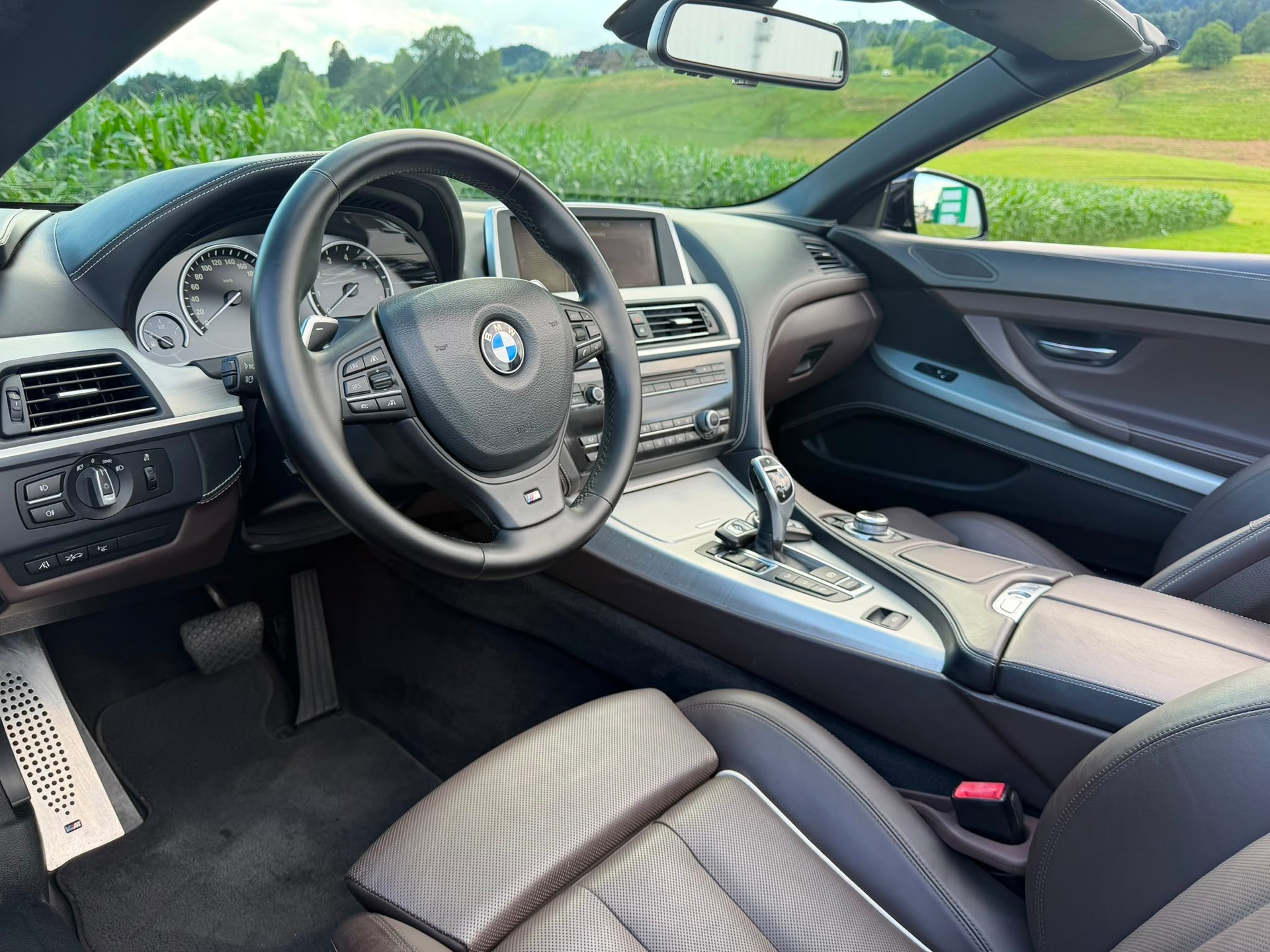 BMW 650i Cabrio xDrive M-Sportpaket Individual-image-8