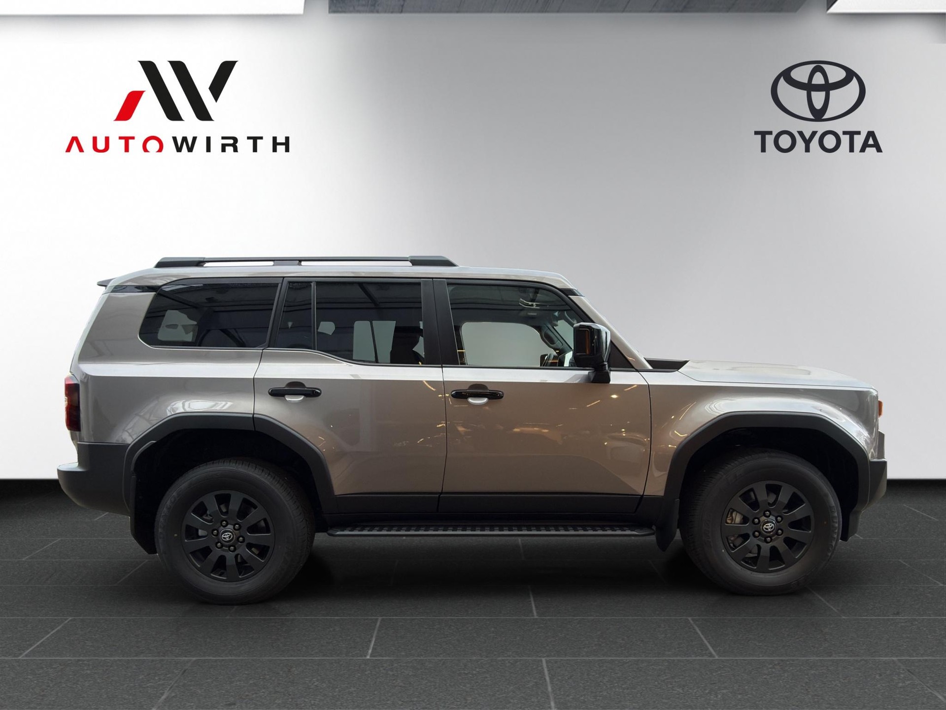 TOYOTA Land Cruiser 2.8 D 48V Style-image-3