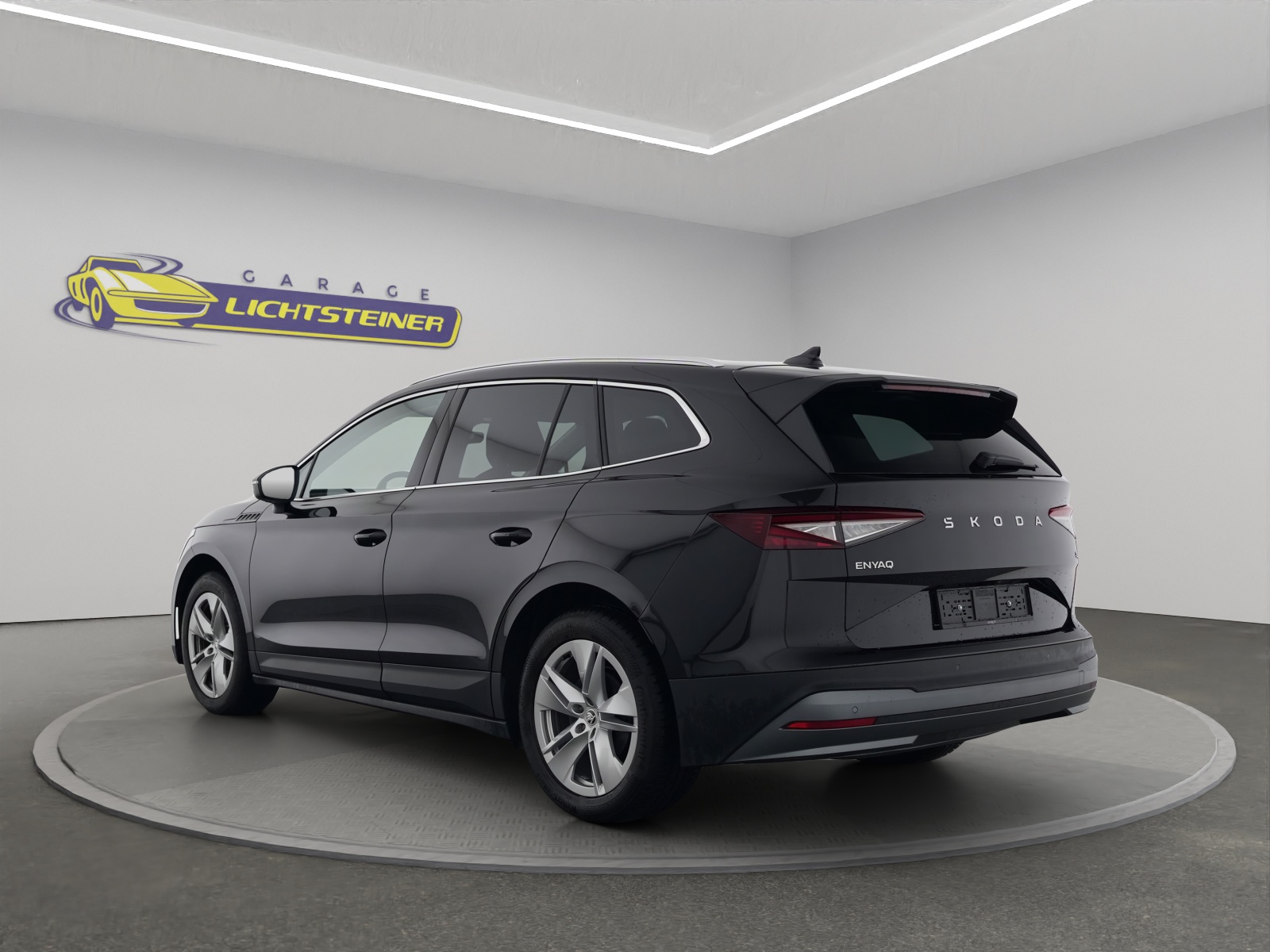 SKODA Enyaq 85-showroom-element-3