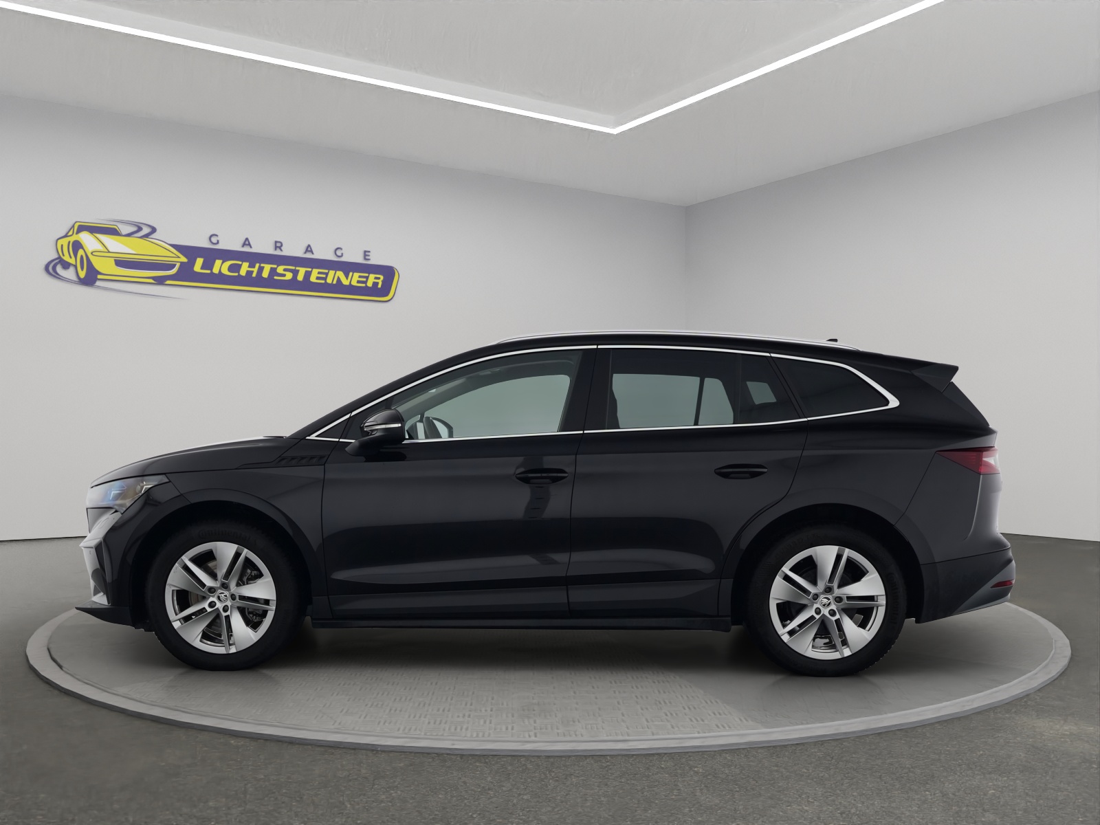 SKODA Enyaq 85-showroom-element-2