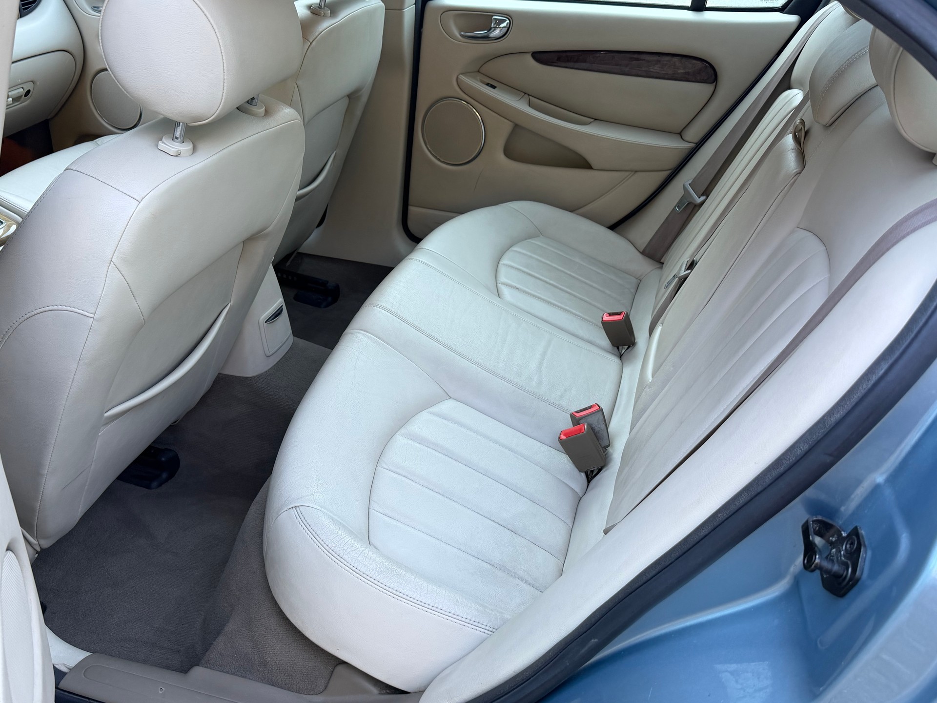 JAGUAR X-Type 3.0 V6 Traction4 Executive-image-8