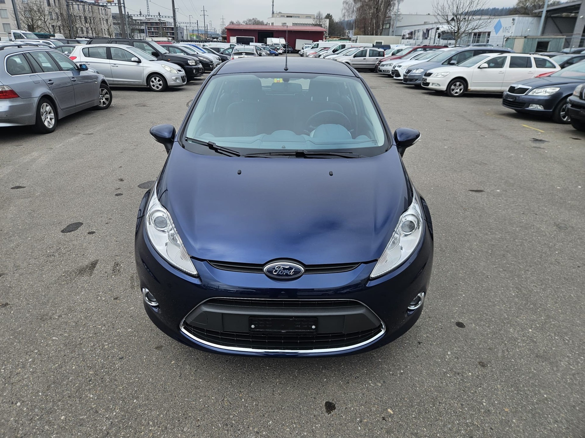 FORD Fiesta 1.4 16V Trend Automatic-image-1