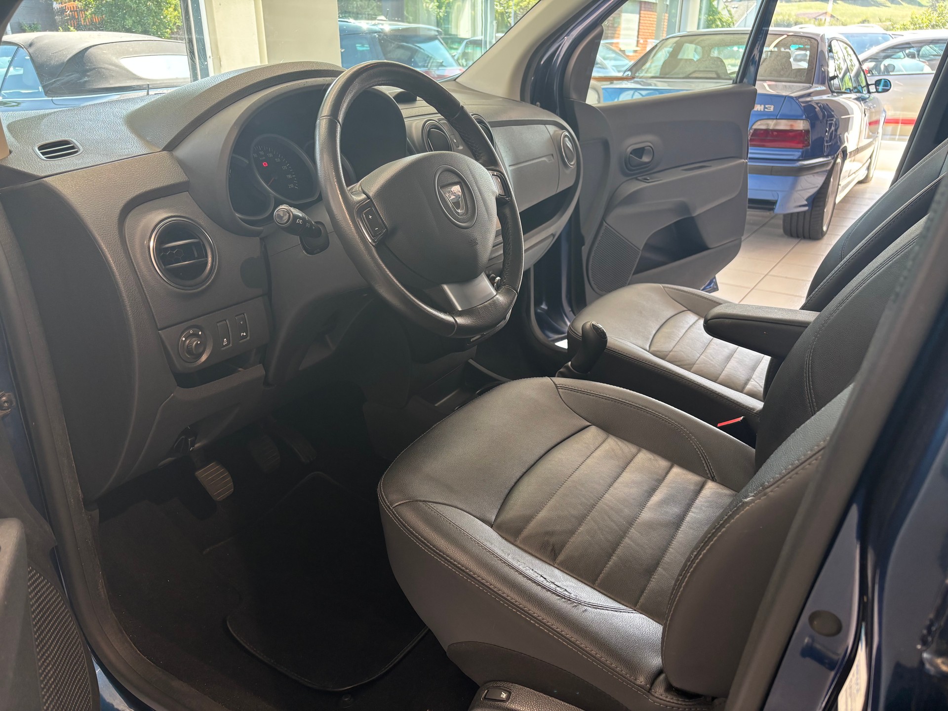 DACIA Lodgy 1.2 Turbo Ambiance 5PL-image-7