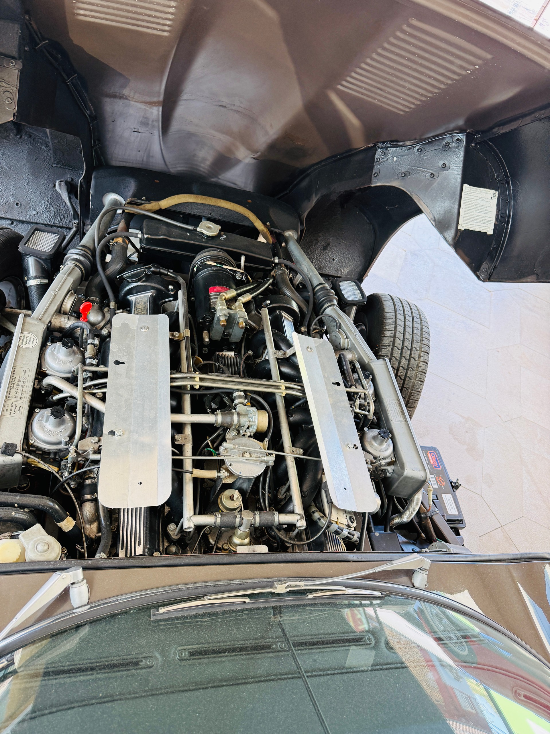JAGUAR E Series 3-V12 Roadster Veteranenfahrzeug-image-15