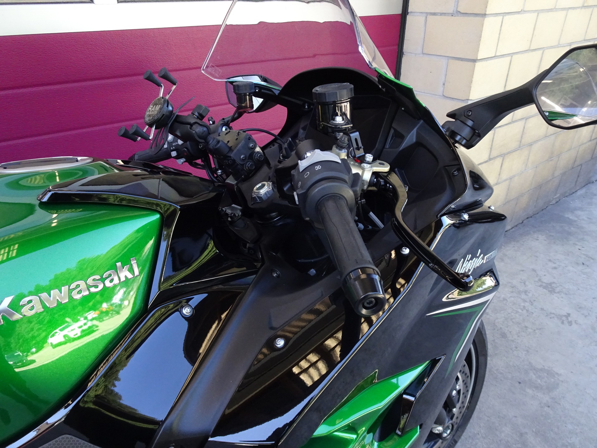 KAWASAKI Ninja H2 SX SE Tourer-image-4
