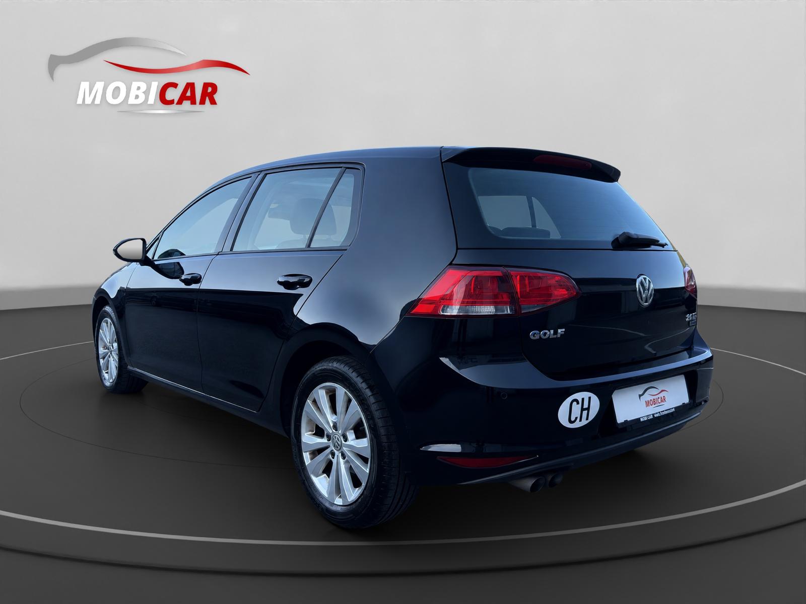 VW Golf 2.0 TDI Comfortline DSG-showroom-element-2