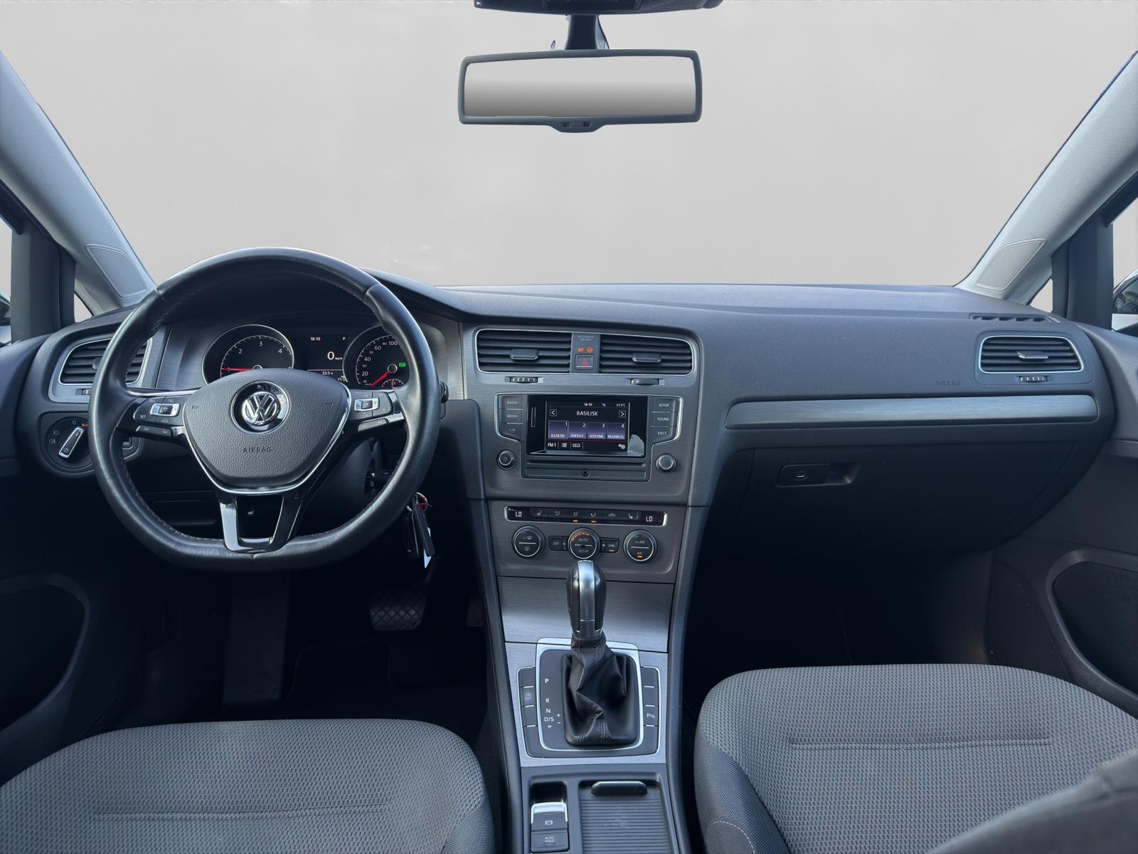 VW Golf 2.0 TDI Comfortline DSG-image-10