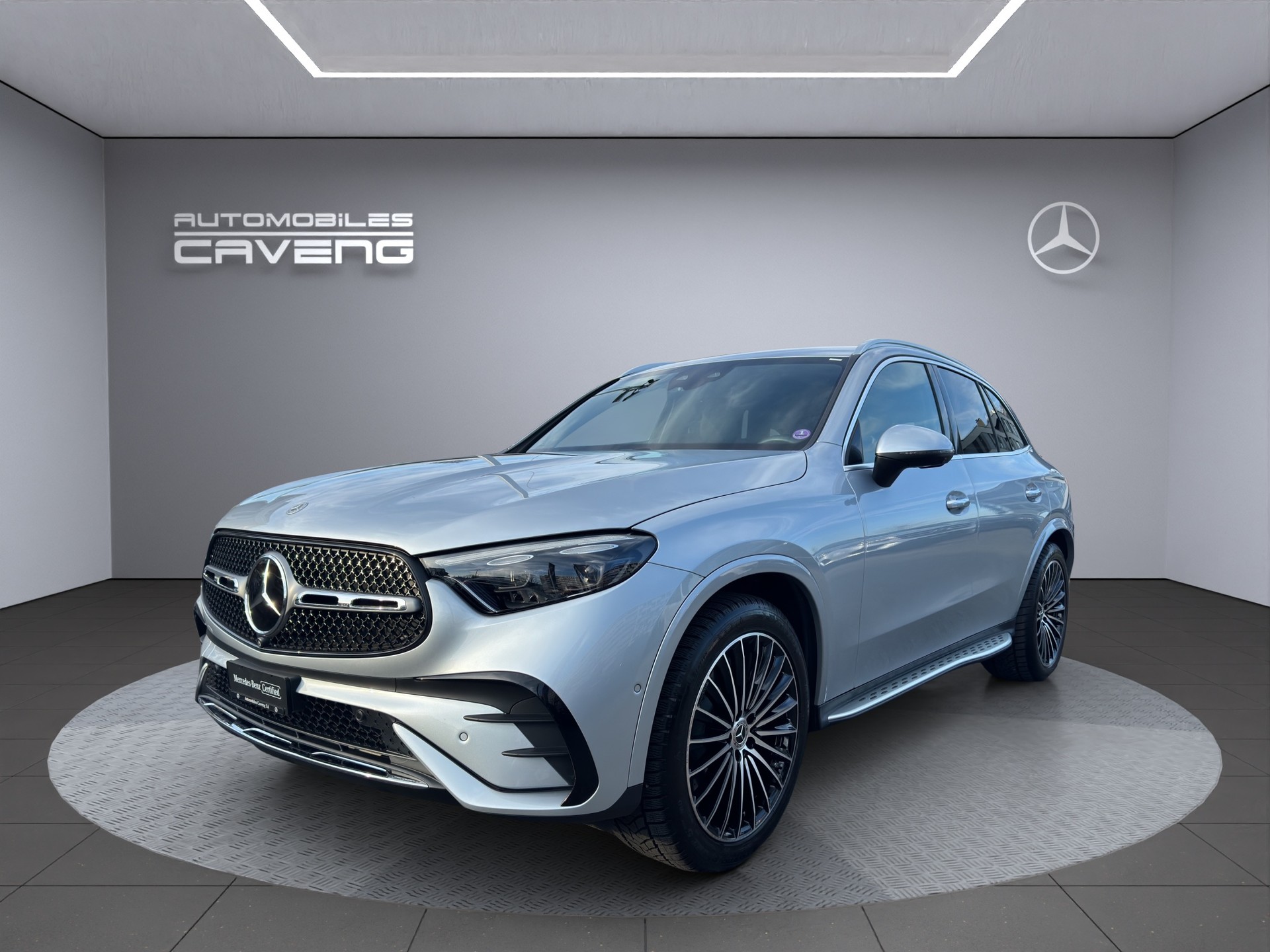 MERCEDES-BENZ GLC 300 4Matic AMG Line 9G-Tronic