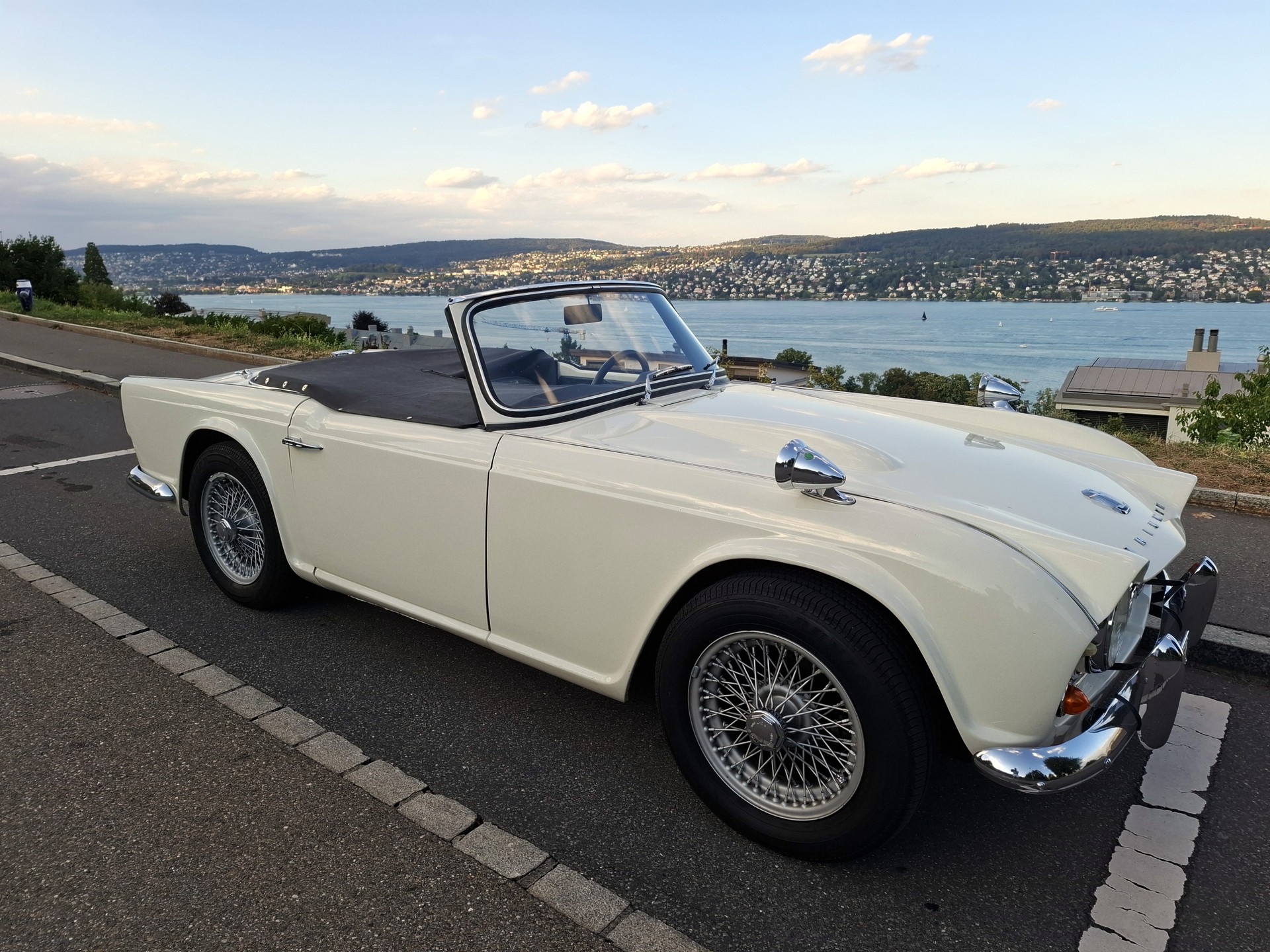 TRIUMPH TR4-image-7