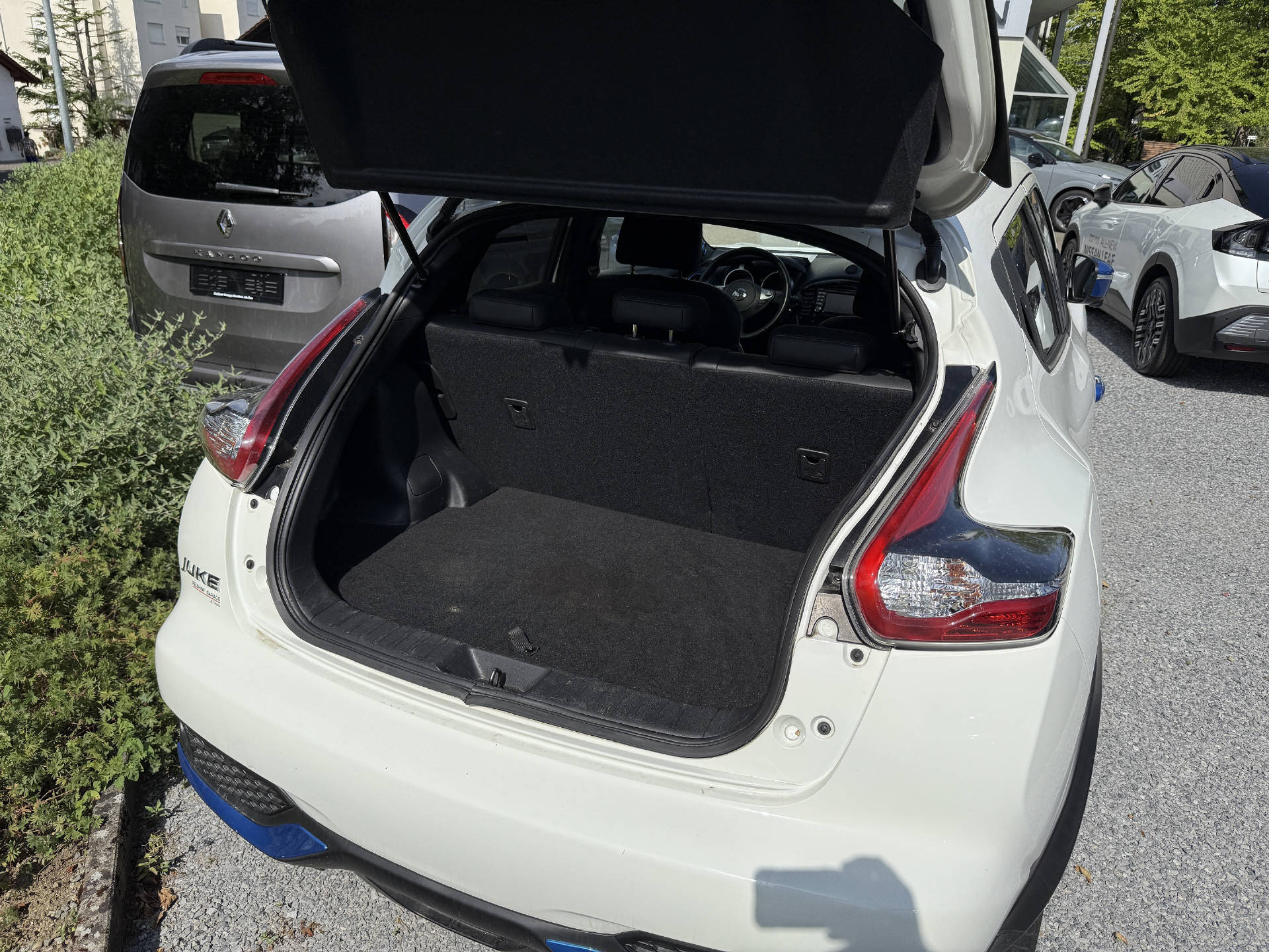 NISSAN Juke 1.6 DIG-T Tekna 4x4-showroom-element-2