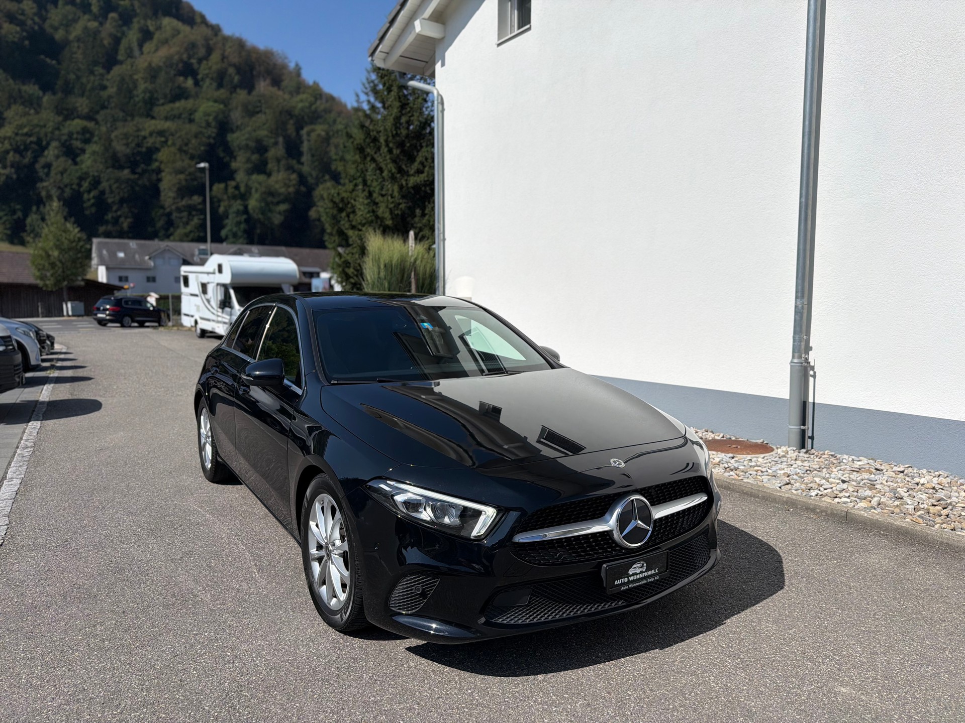 MERCEDES-BENZ A 180 Progressive 7G-DCT-showroom-element-1