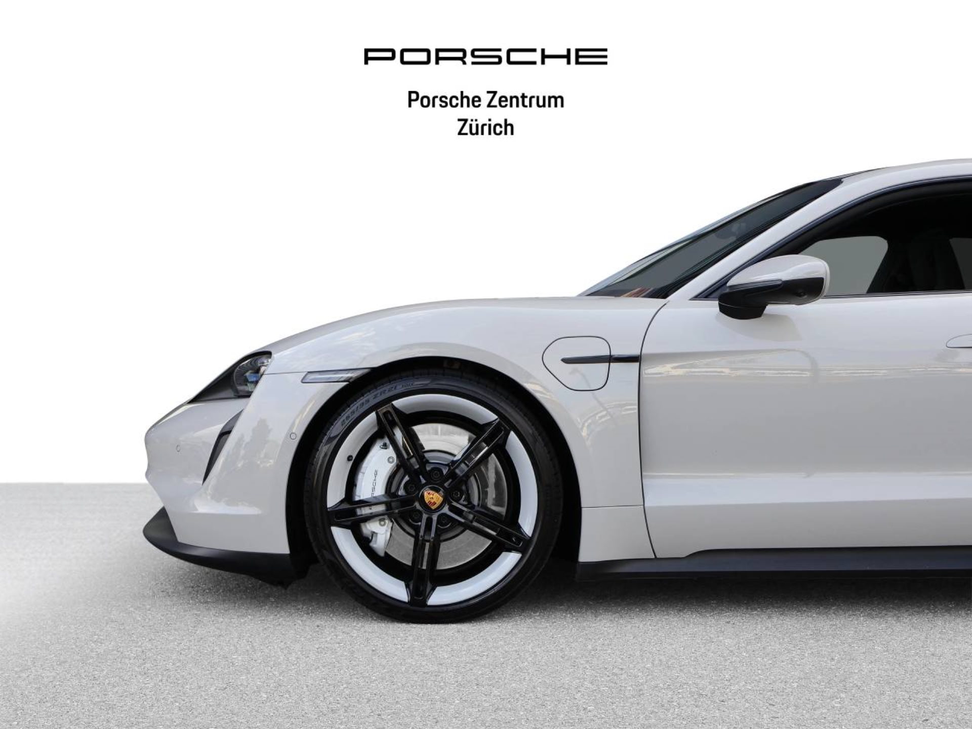 PORSCHE Taycan 4S-image-10