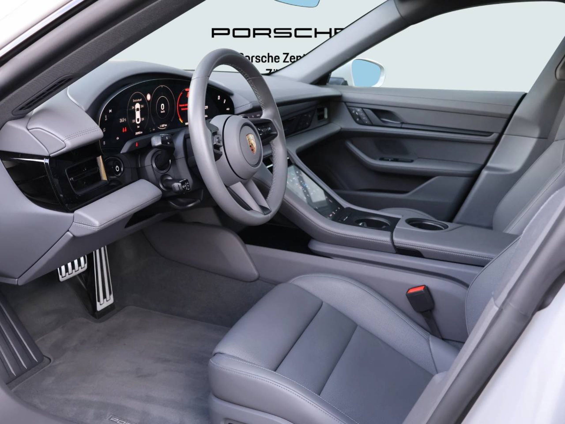 PORSCHE Taycan 4S-image-3