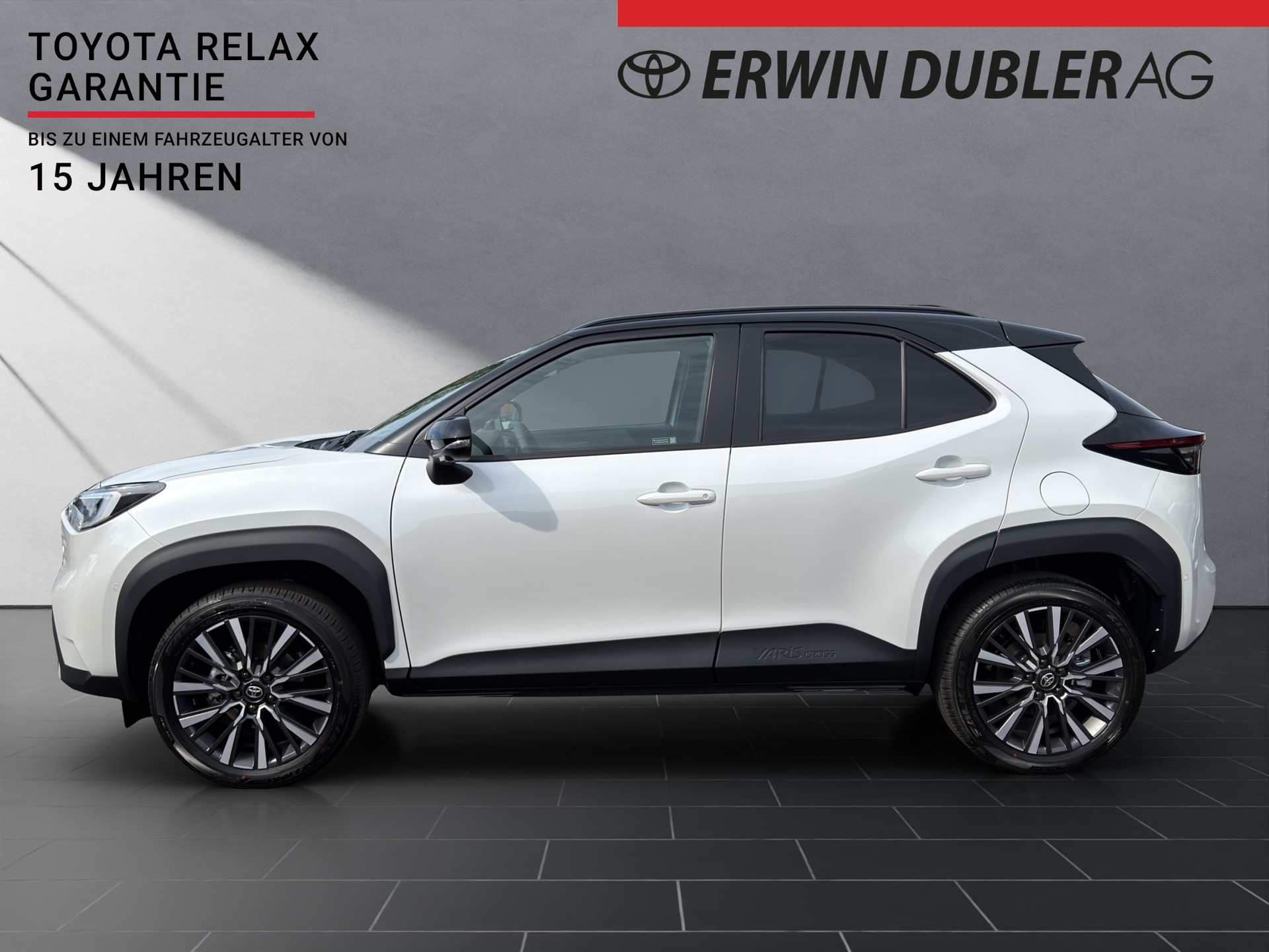 TOYOTA Yaris Cross 1.5 VVT-i HSD Premium AWD-i-showroom-element-1