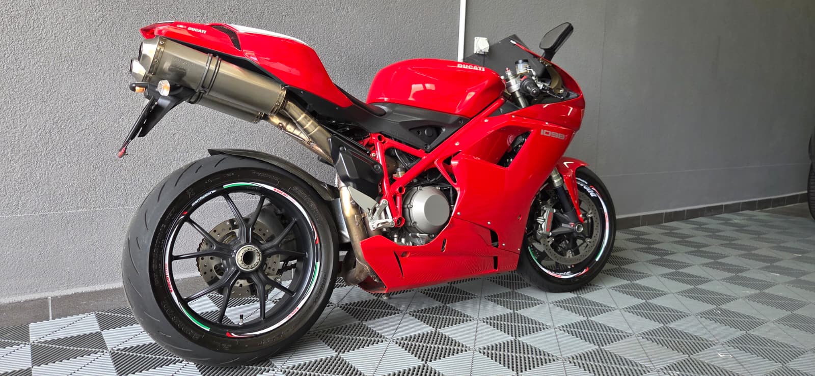 DUCATI 1098 S-image-5