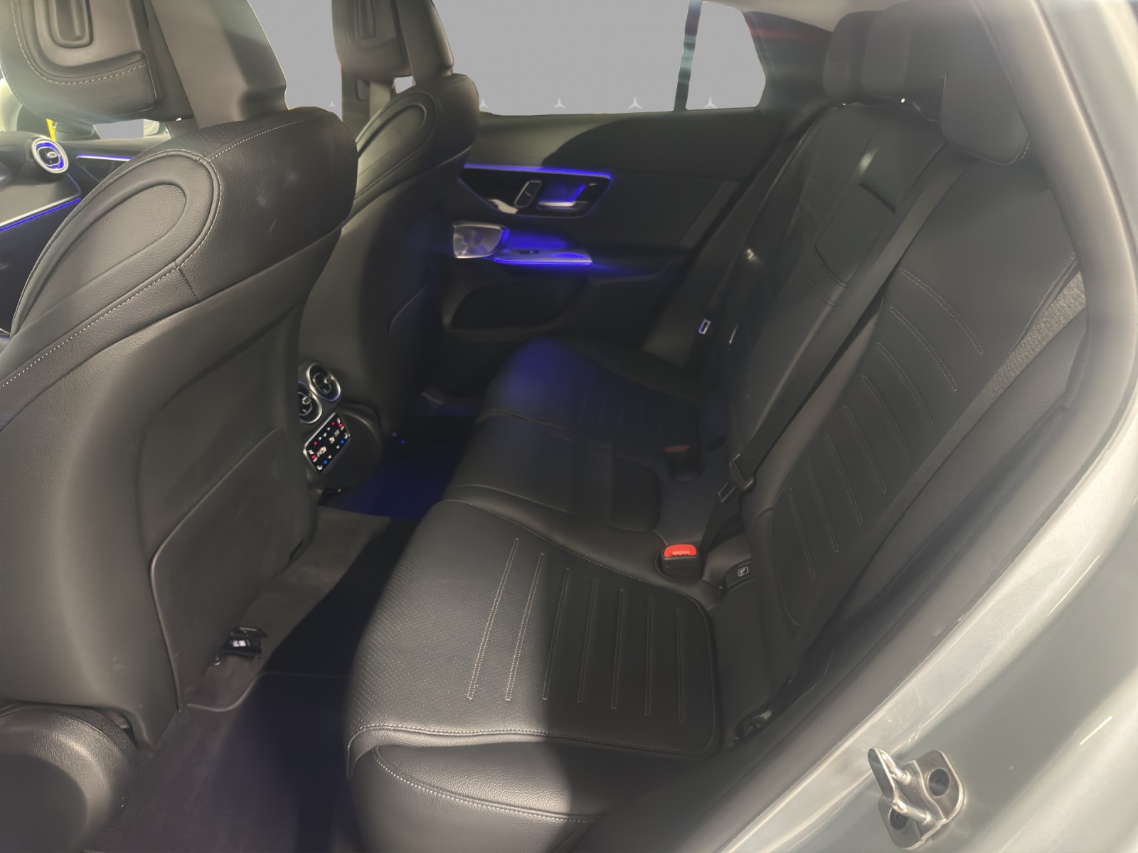 MERCEDES-BENZ GLC Coupé 300 e 4Matic 9G-Tronic-image-13