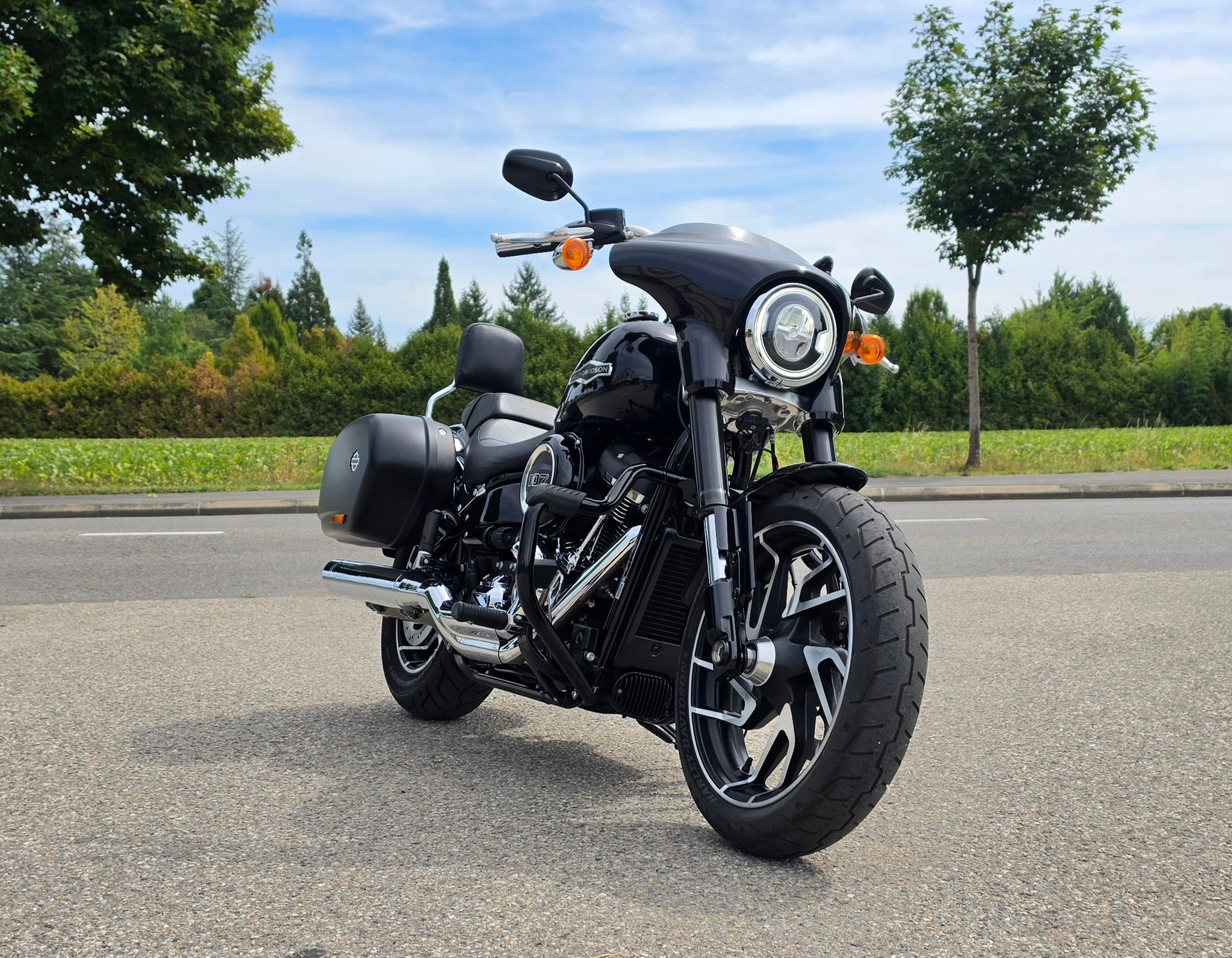 HARLEY-DAVIDSON FLSB Sport Glide 107 ABS-image-1