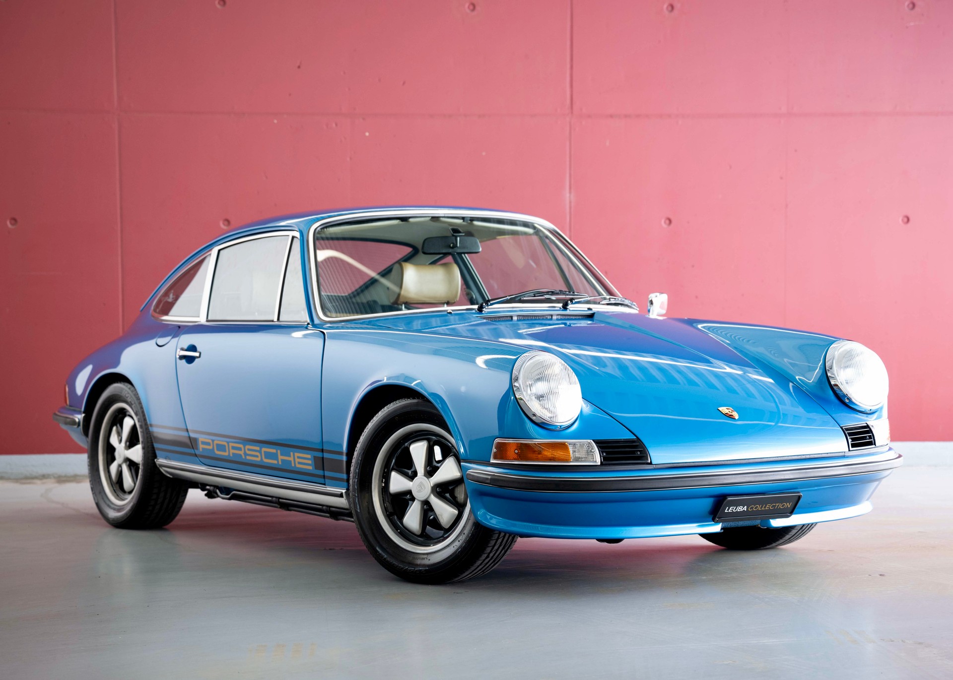 PORSCHE 911 2.4 E Oil trap (Swiss car, MY72, 1 of 1'124 produced, restored by Porsche specialist, mint condition, matching number)