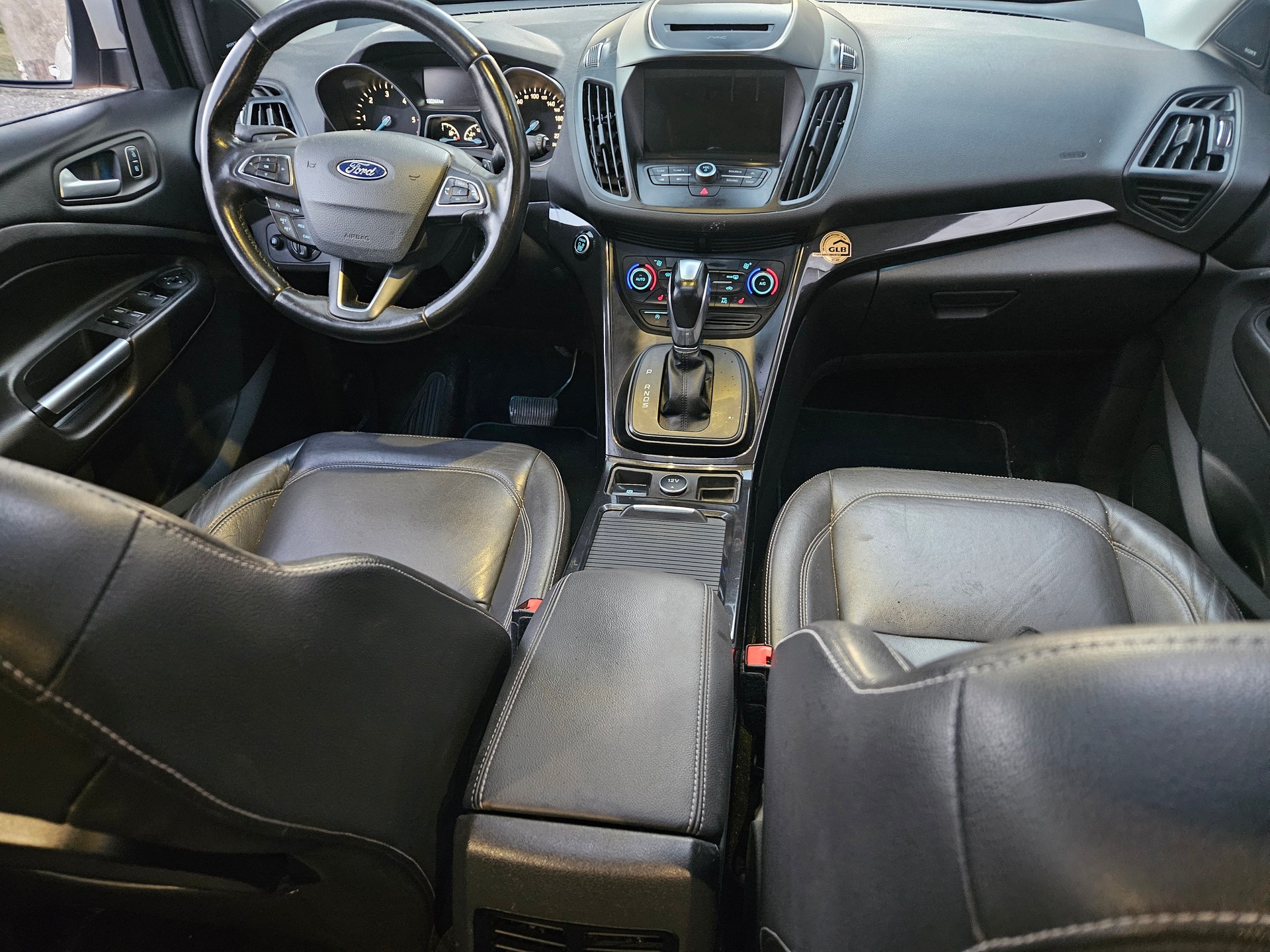 FORD Kuga 2.0 TDCi Titanium 4WD PowerShift-image-10
