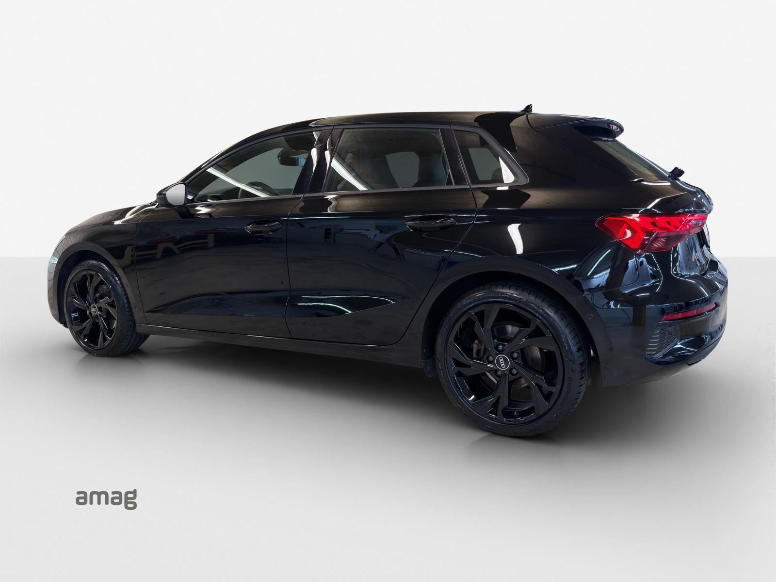 AUDI A3 Sportback 35 TFSI Attraction S-tronic-showroom-element-2