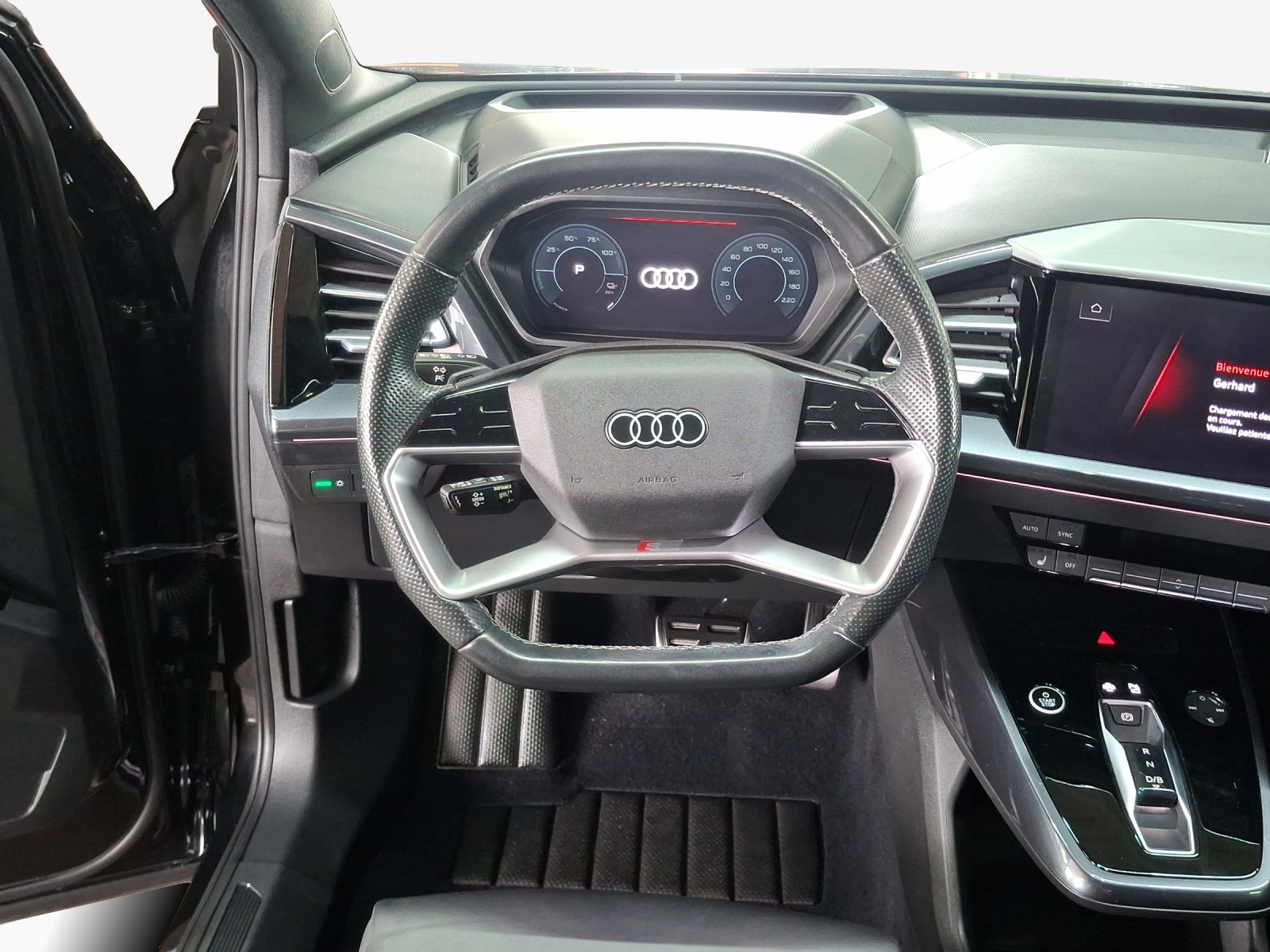 AUDI Q4 e-tron 50 quattro-image-10