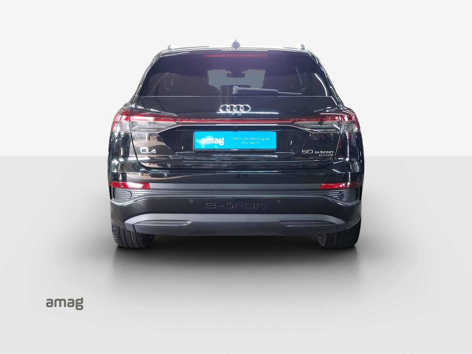 AUDI Q4 e-tron 50 quattro-image-4