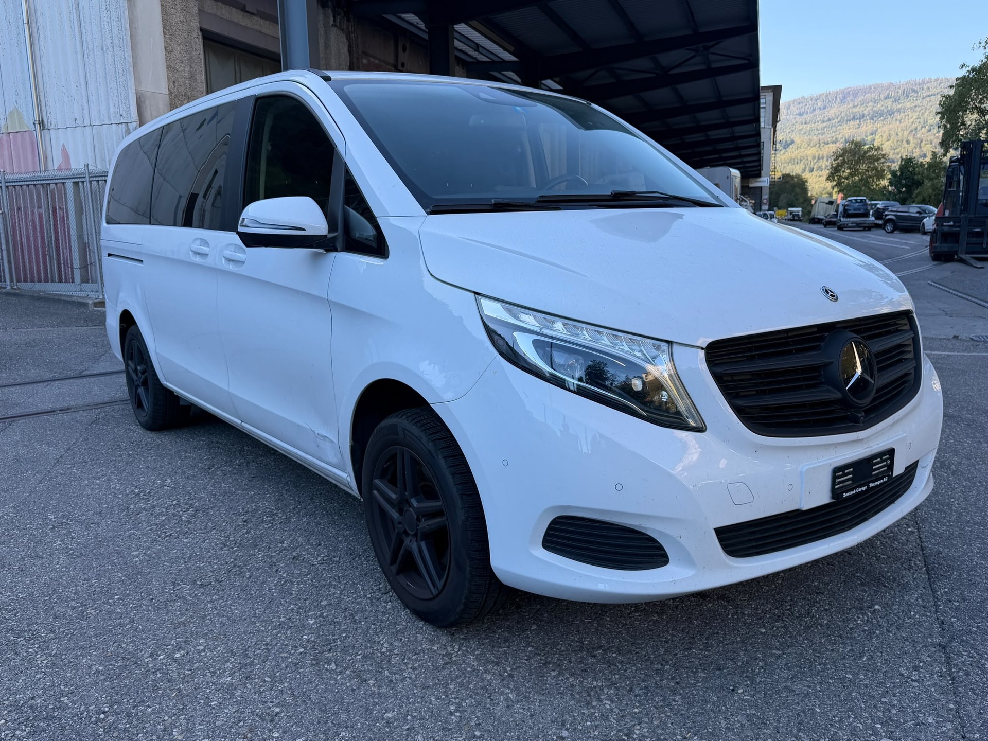 MERCEDES-BENZ V 250 d lang 4Matic 7G-Tronic-showroom-element-2