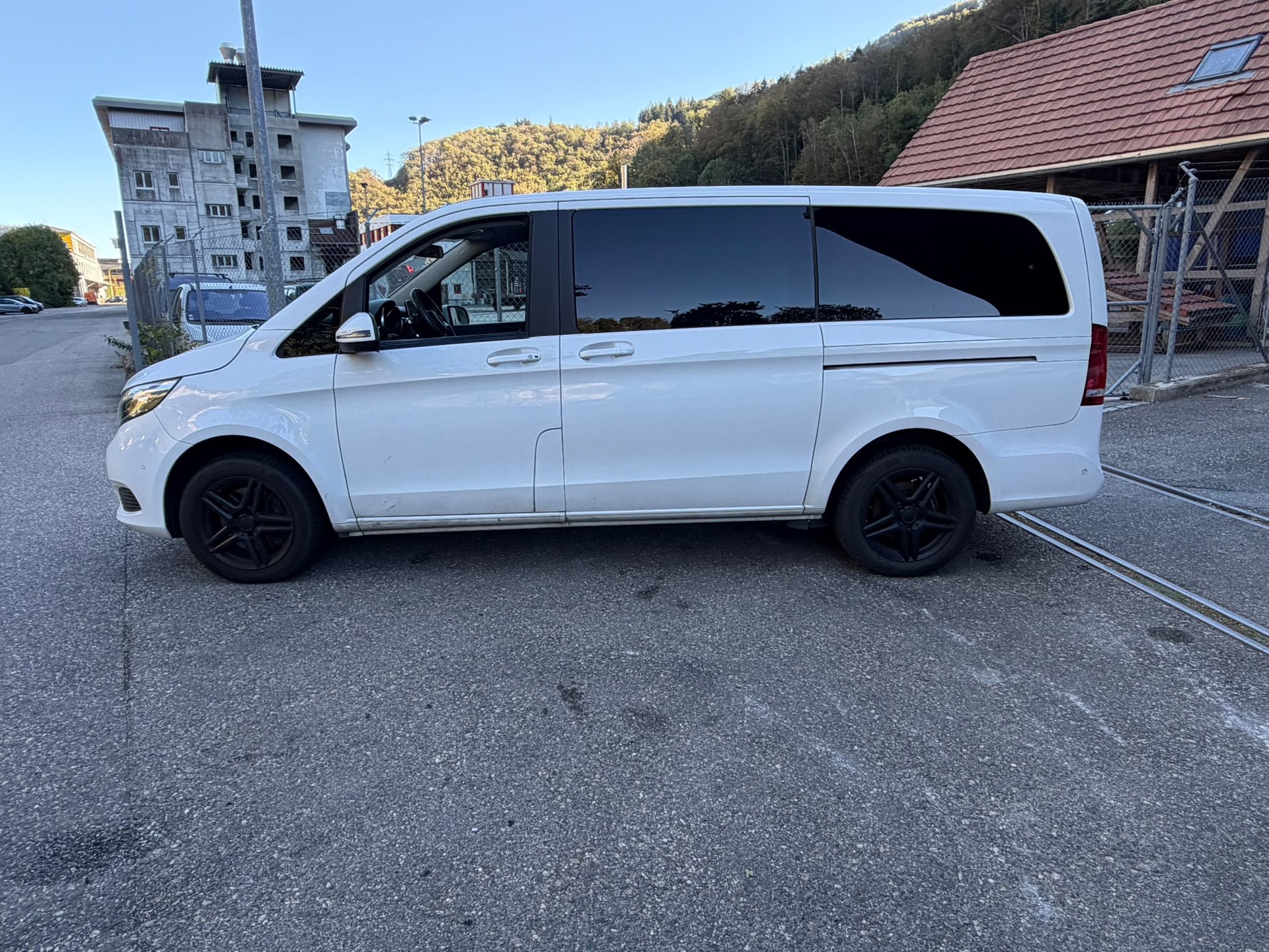 MERCEDES-BENZ V 250 d lang 4Matic 7G-Tronic-showroom-element-1
