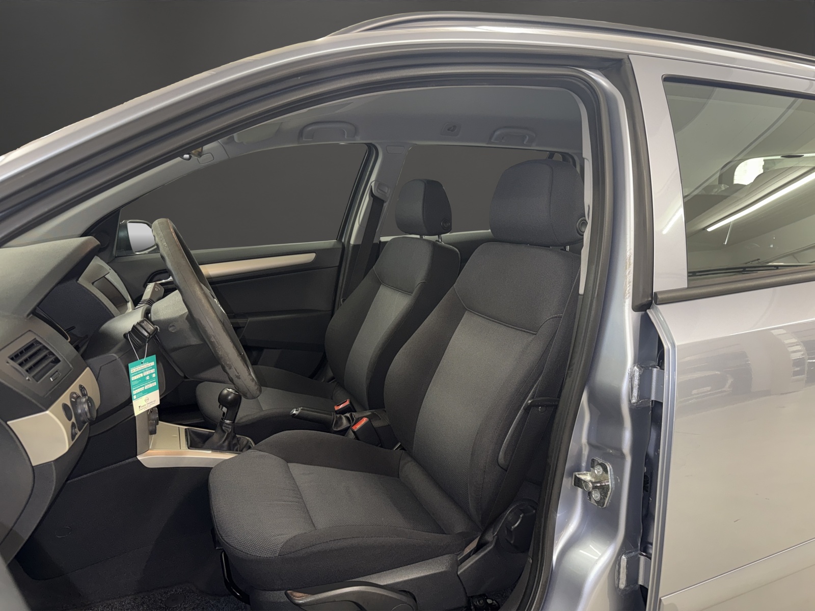 OPEL Astra Caravan 1.6i 16V Enjoy-image-6