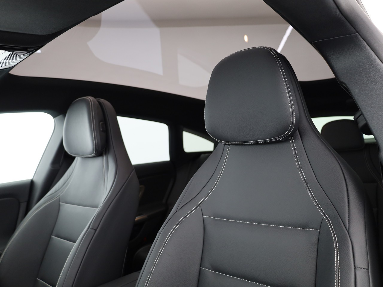 MERCEDES-BENZ CLA Shooting Brake 220 4Matic 8G-DCT-image-6