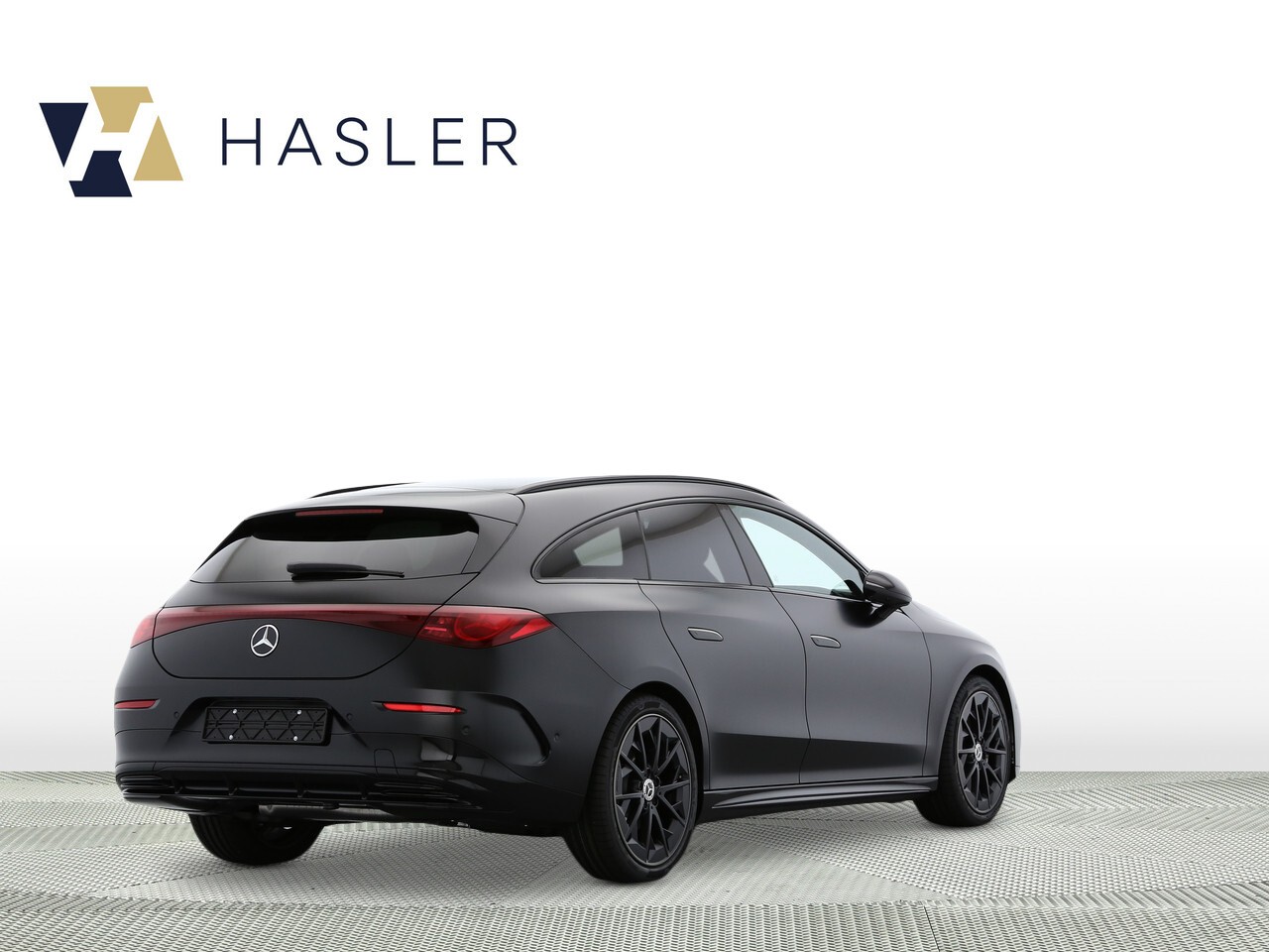 MERCEDES-BENZ CLA Shooting Brake 220 4Matic 8G-DCT-image-4