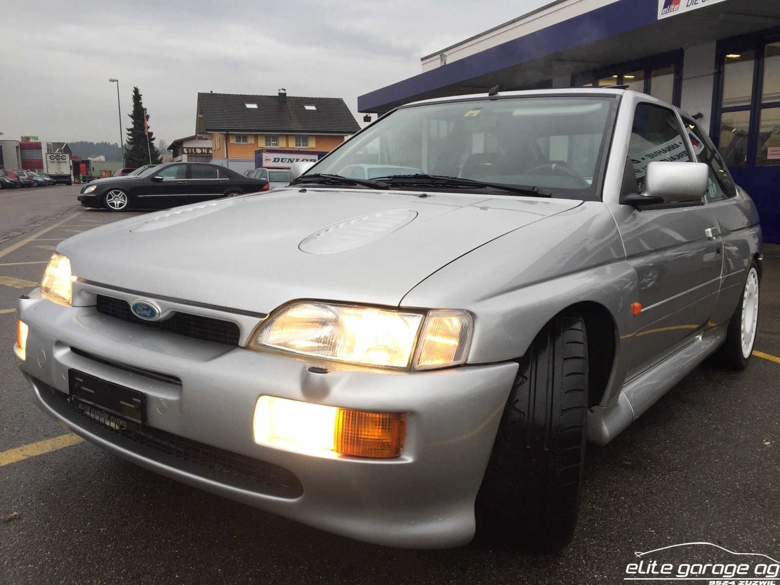 FORD Escort 2.0i RS Cosworth-image-1