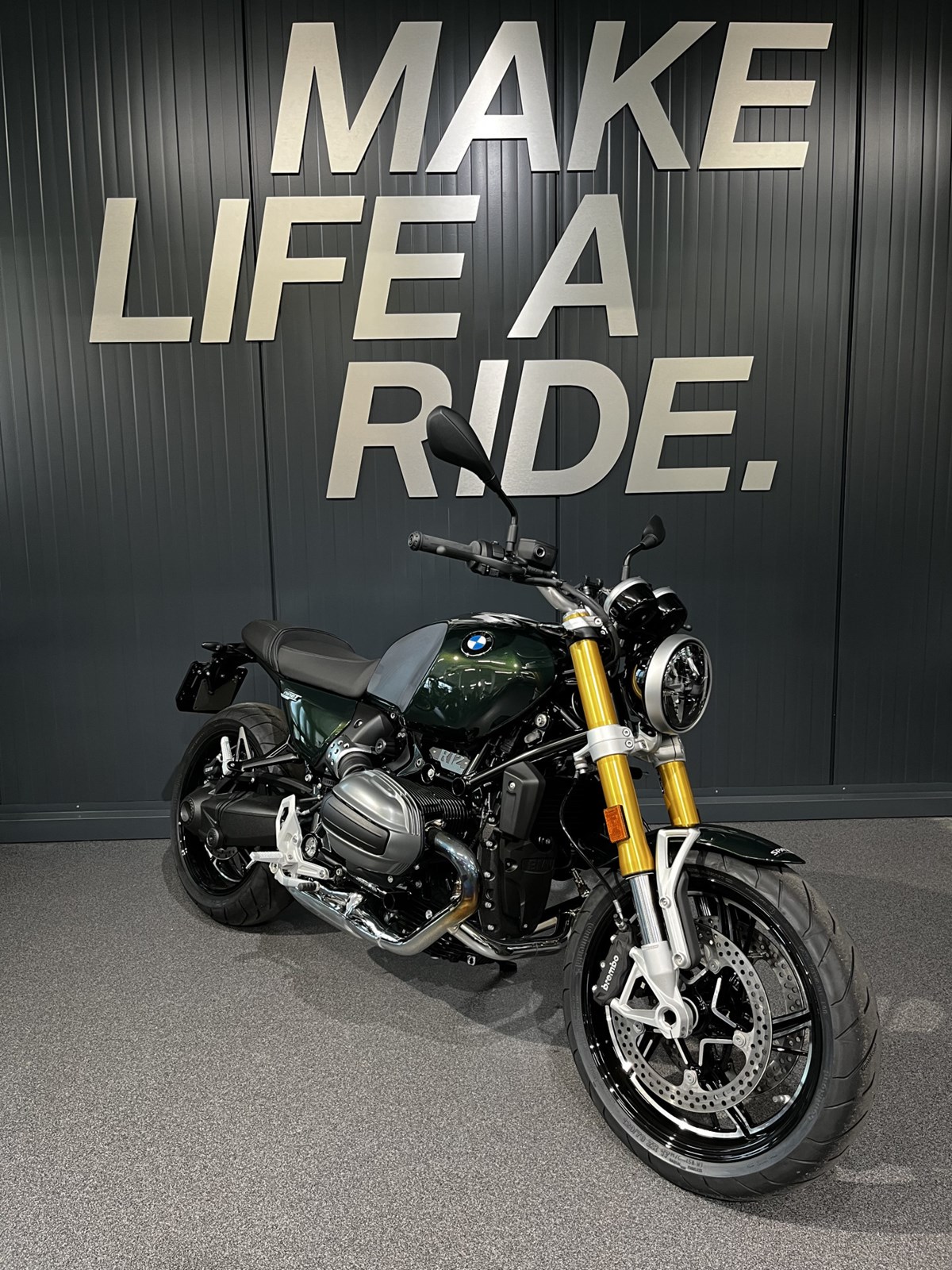 BMW R 12 nineT-image-1
