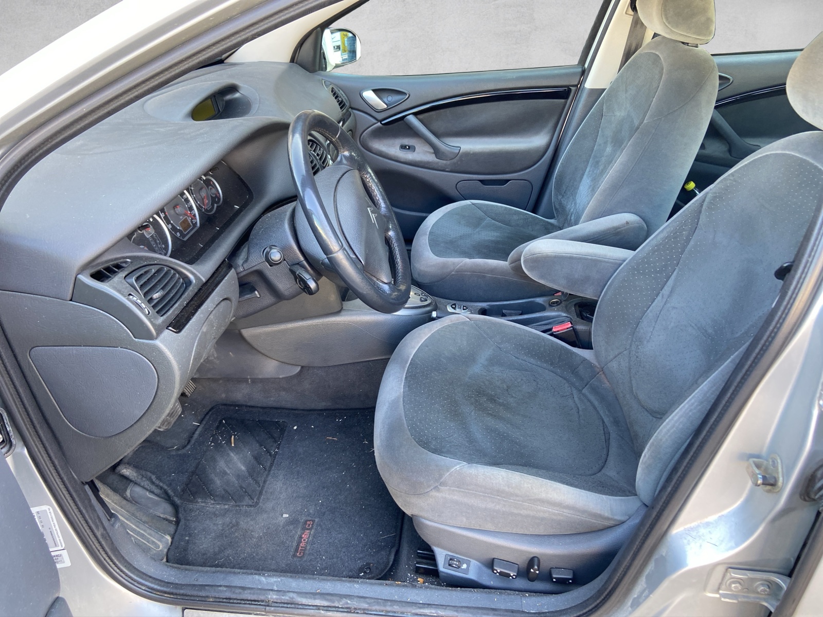 CITROEN C5 Berline 2.2 HDi Exclusive-image-8