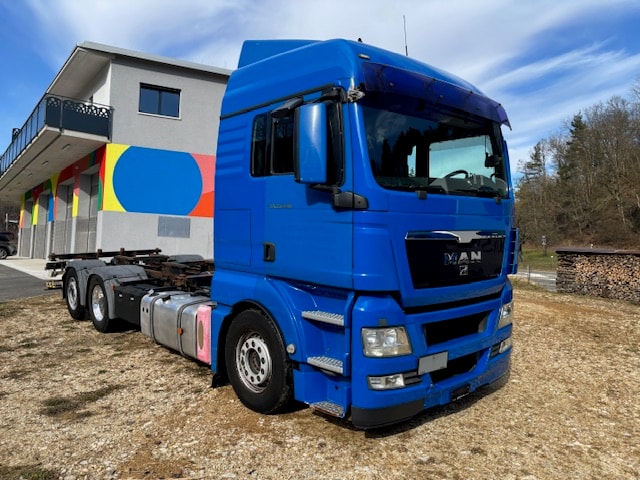 MAN TGX 26.440-image-1