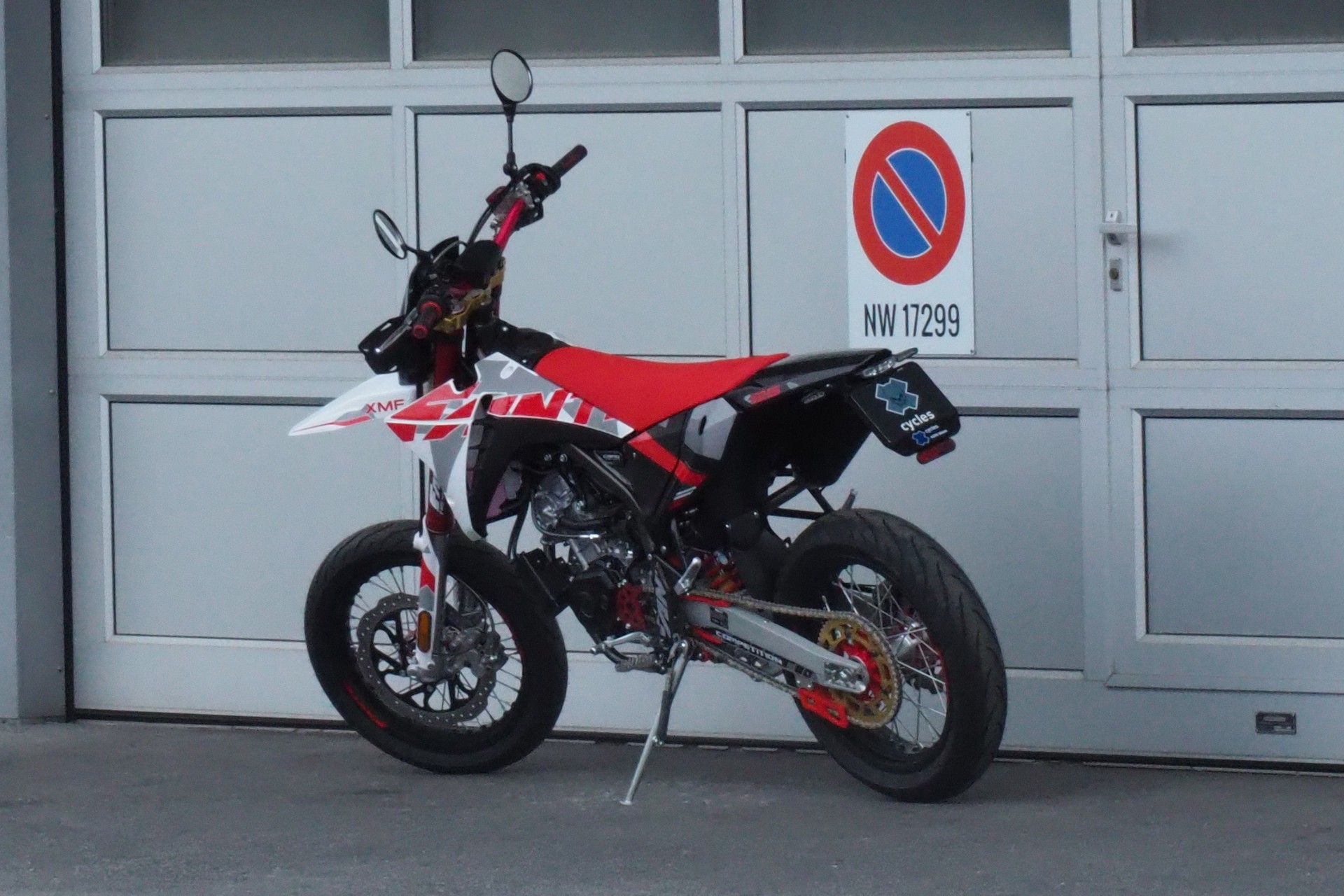 FANTIC XMF 125-image-5