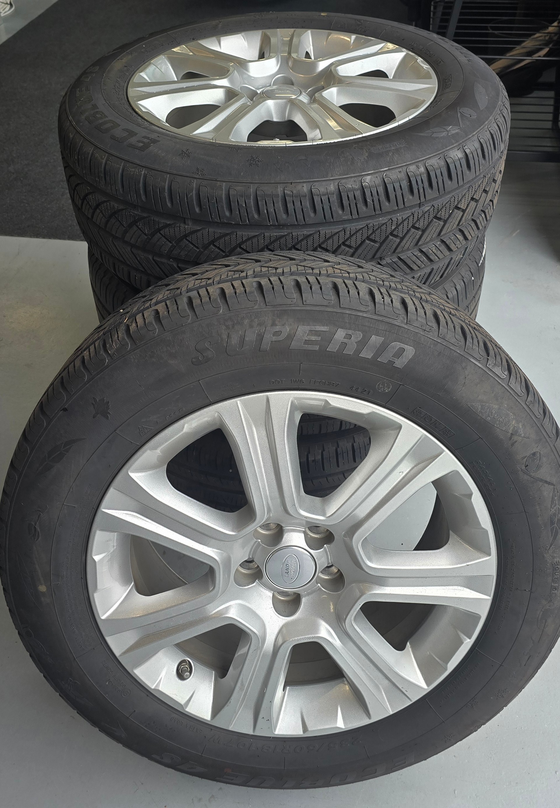 LAND ROVER Range Rover Evoque 2.2 SD4 Pure AT6-image-15