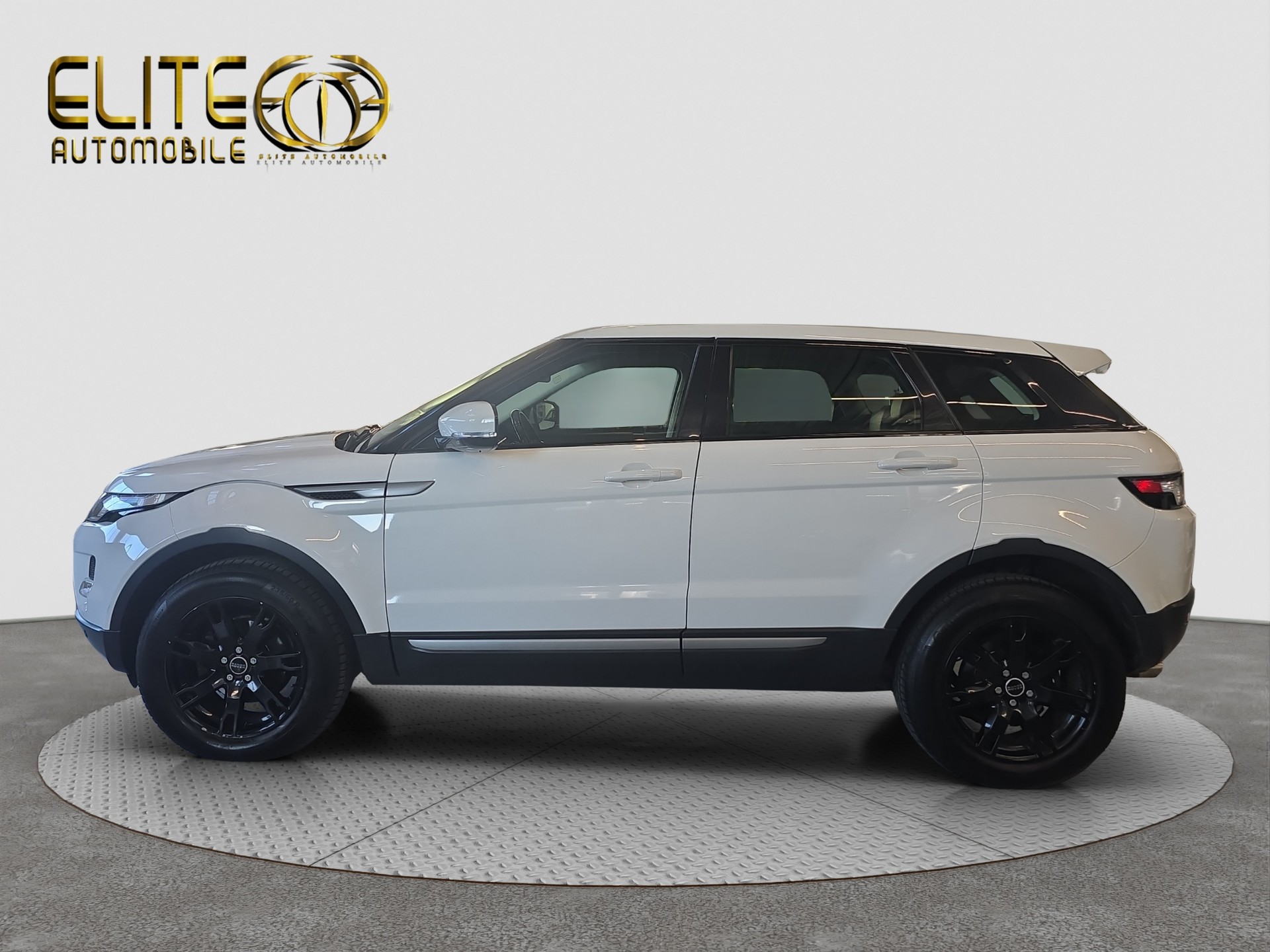 LAND ROVER Range Rover Evoque 2.2 SD4 Pure AT6-image-4