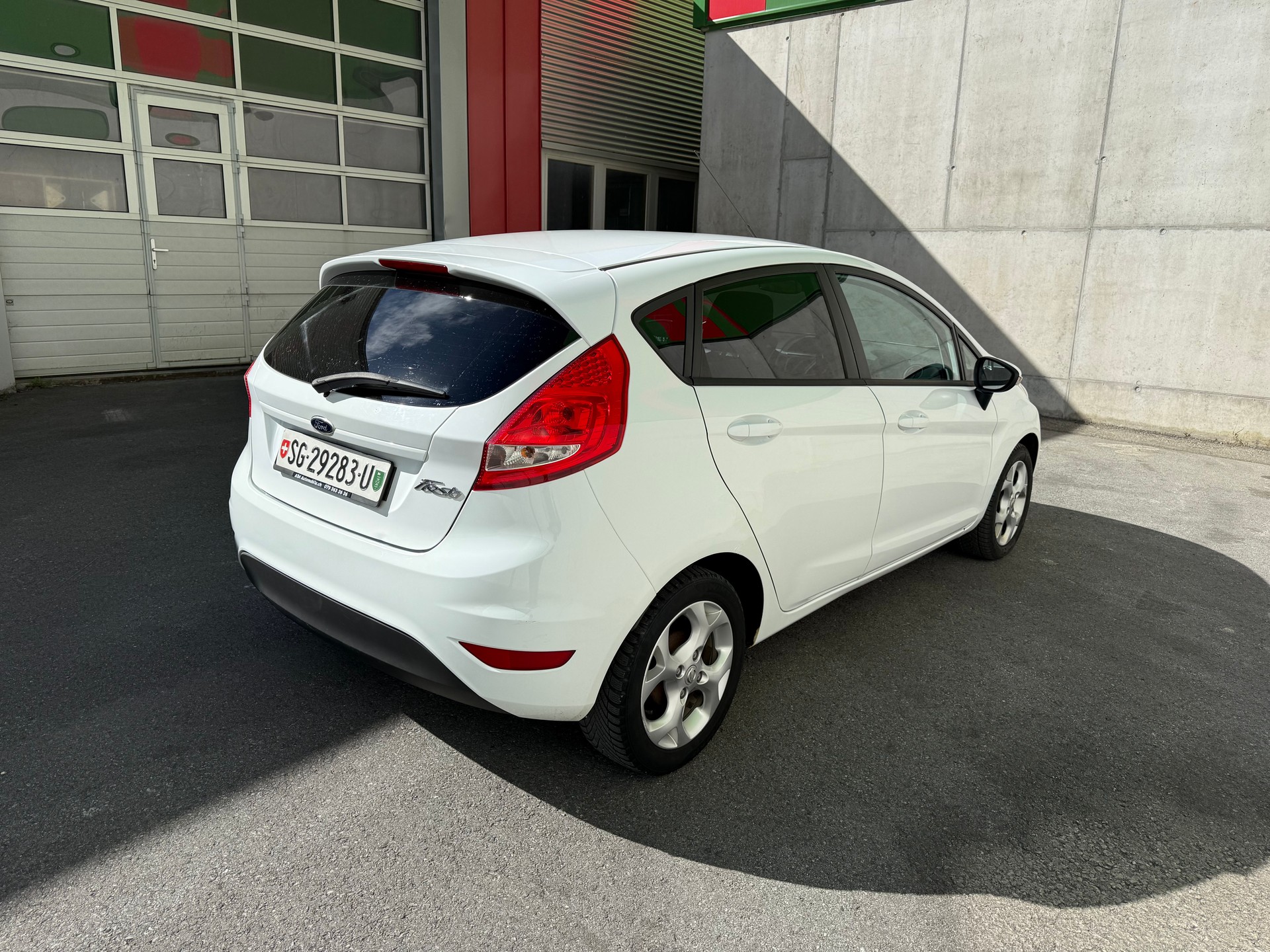 FORD Fiesta 1.4 16V Trend+-image-4