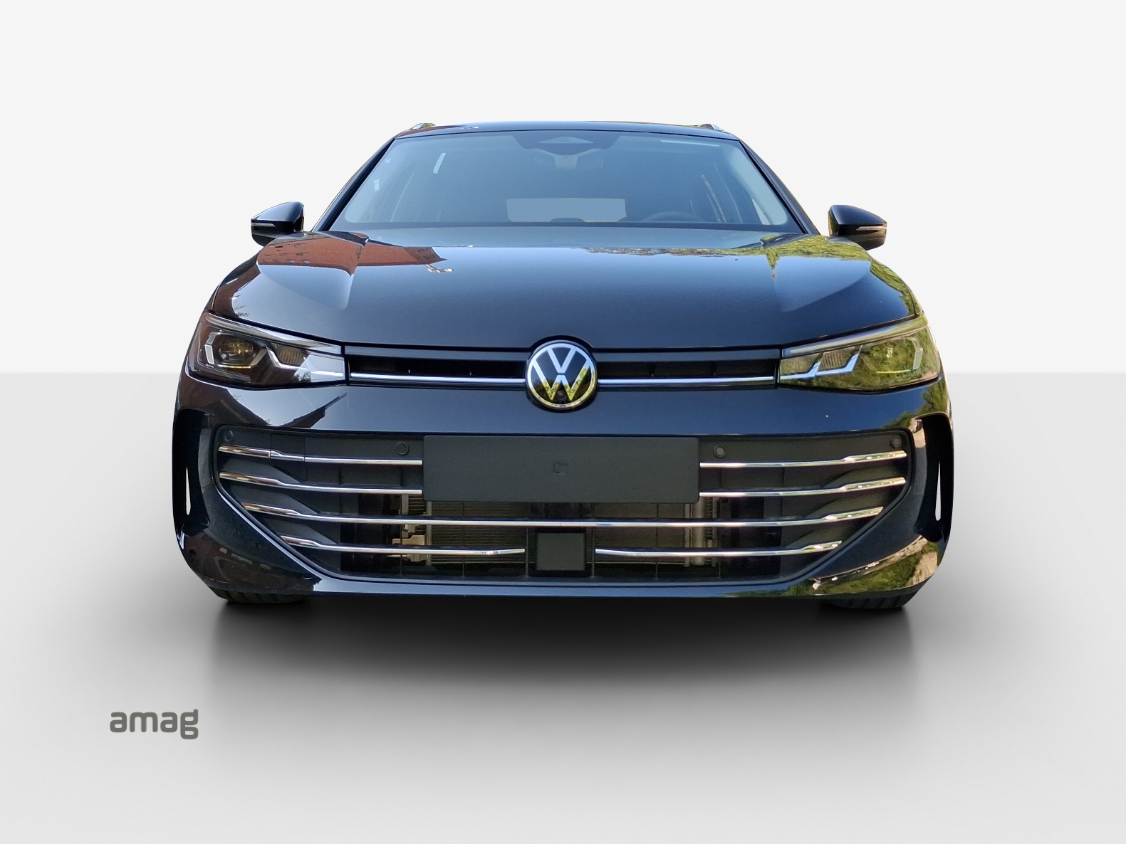 VW Passat Variant 2.0 TDI evo Business 4 Motion DSG-image-6