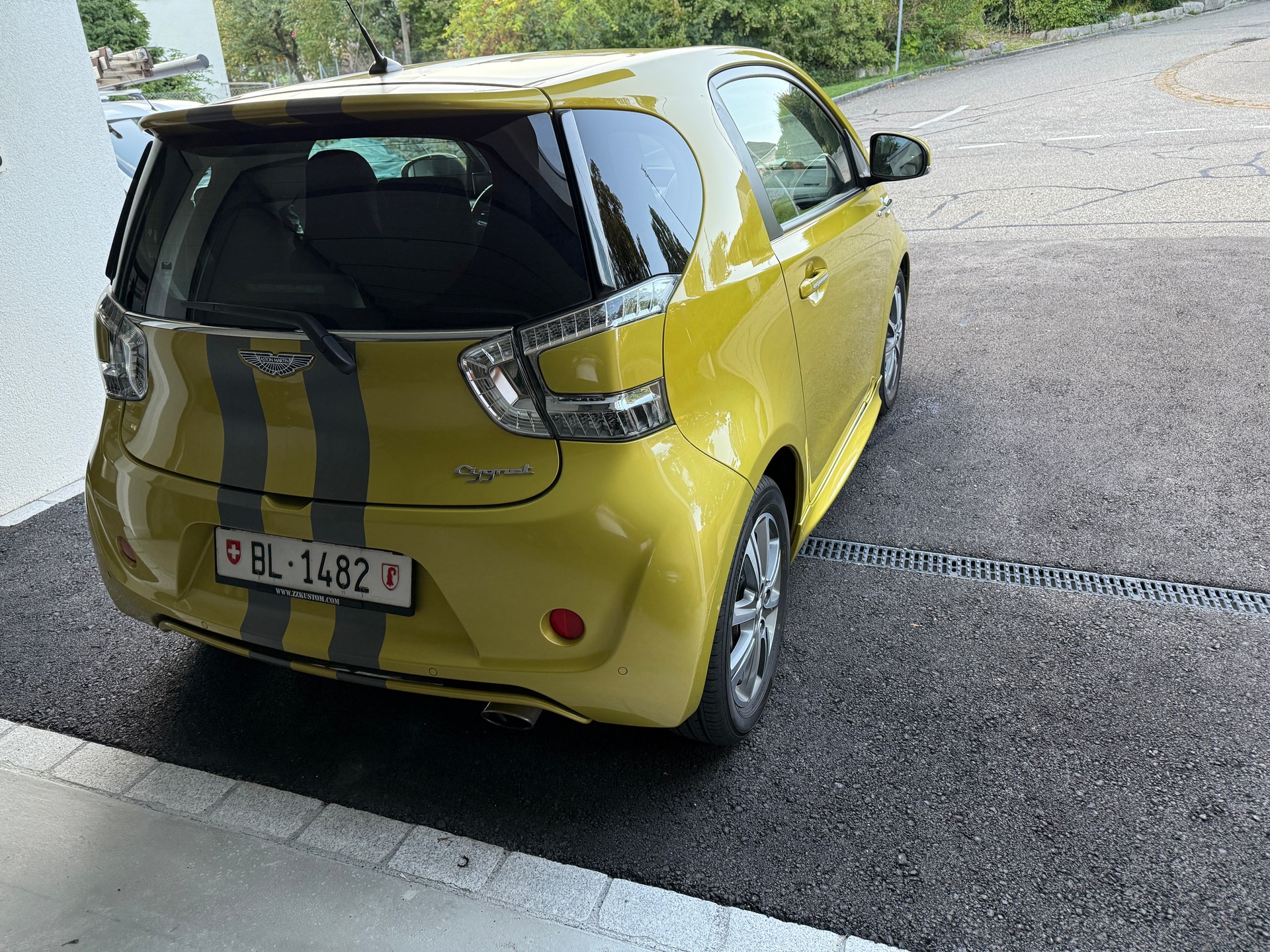 ASTON MARTIN Cygnet 1.33-image-2